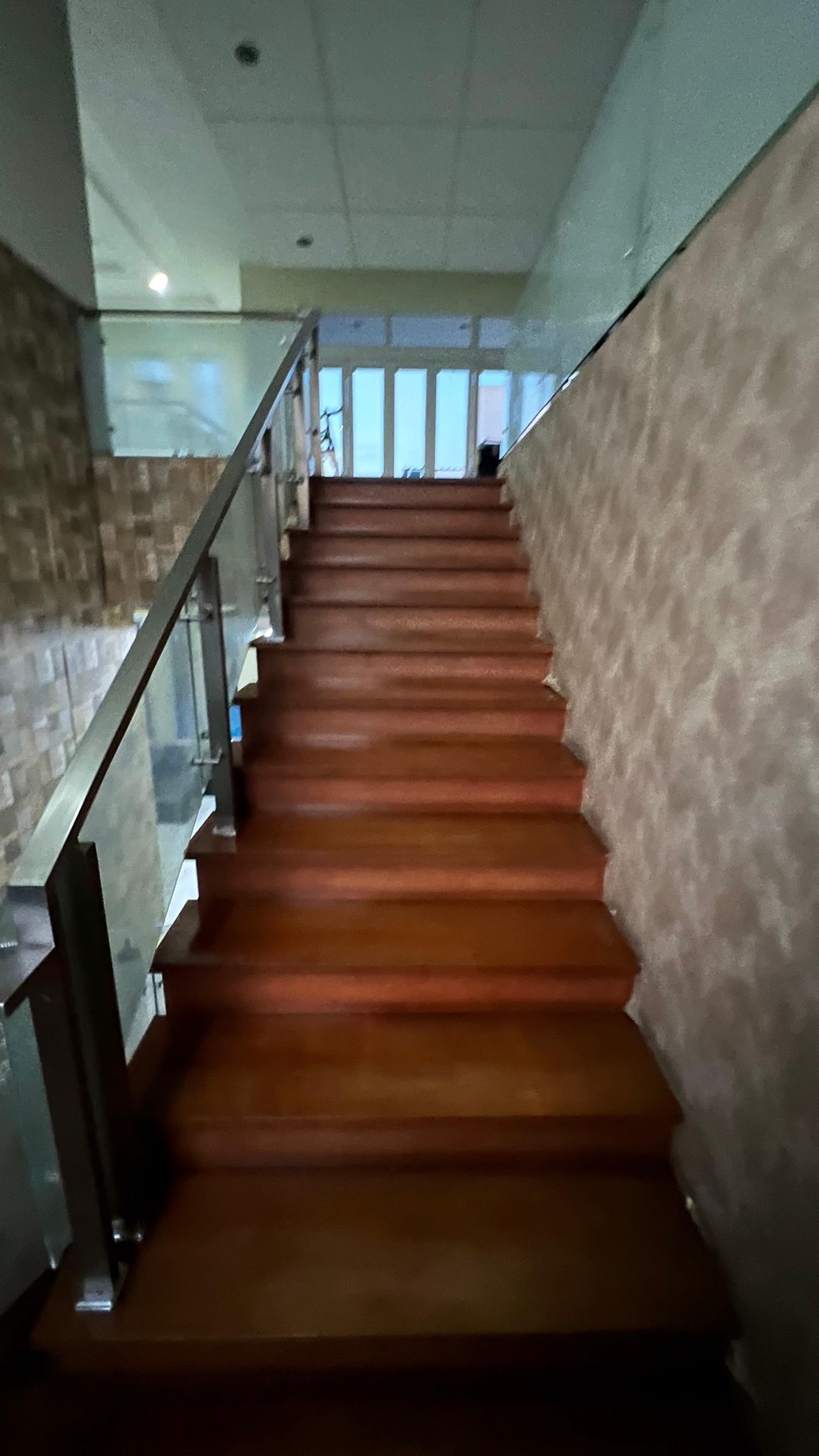 Dijual Rumah Siap Huni Full Furnish Dan Ada Kolam Renang Di Modernland, Tangerang