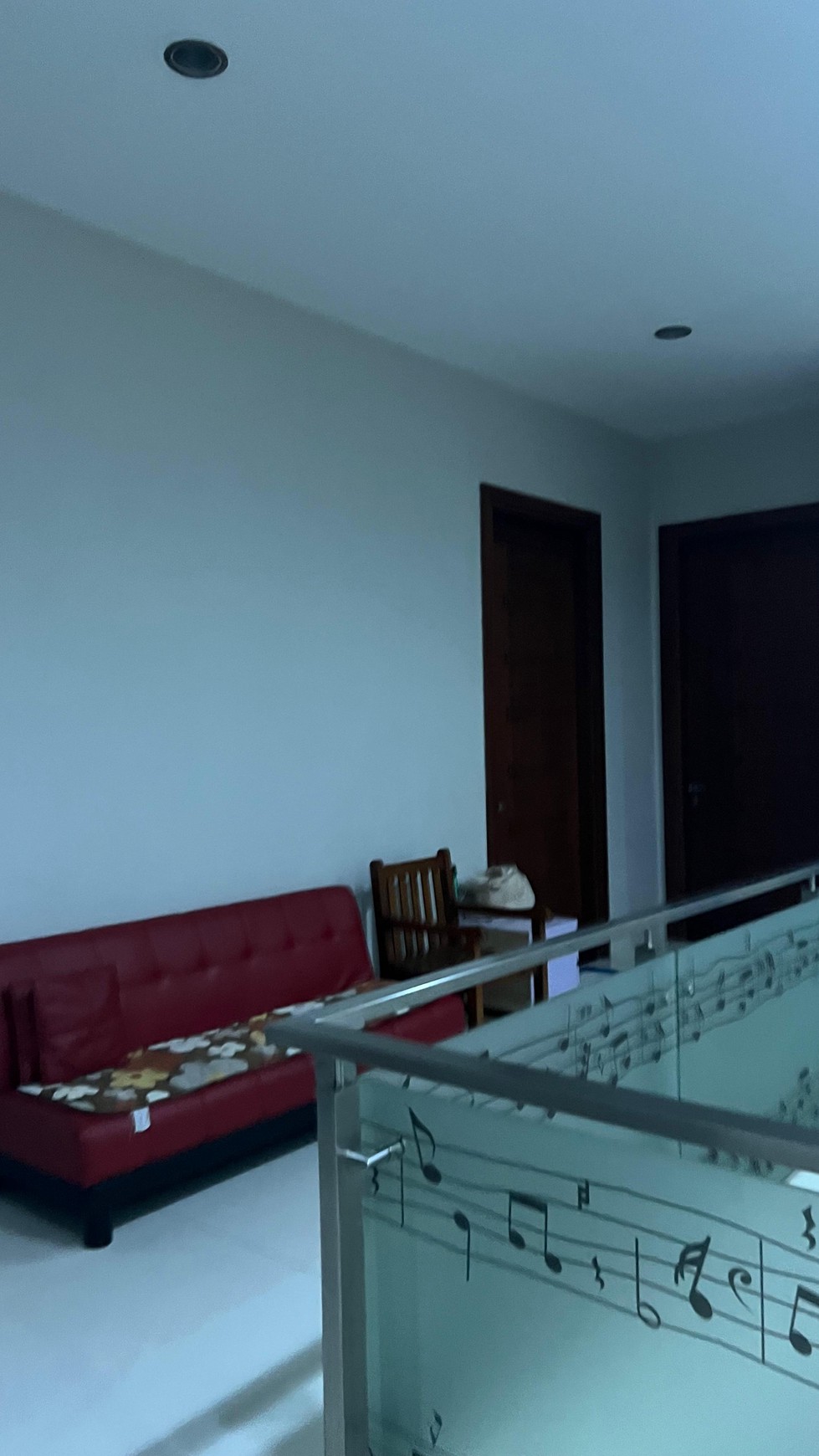 Dijual Rumah Siap Huni Full Furnish Dan Ada Kolam Renang Di Modernland, Tangerang