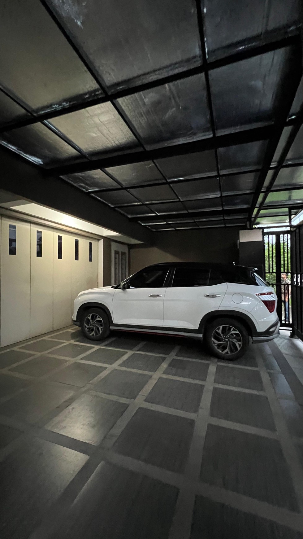 Dijual Rumah Siap Huni Full Furnish Dan Ada Kolam Renang Di Modernland, Tangerang