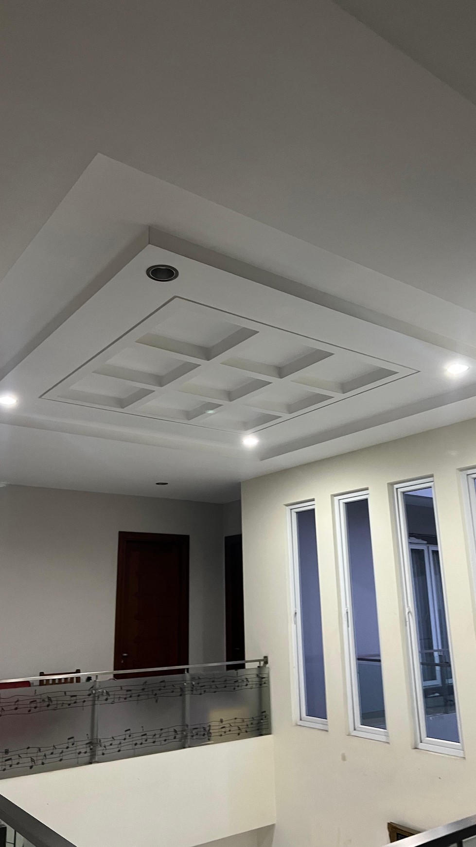 Dijual Rumah Siap Huni Full Furnish Dan Ada Kolam Renang Di Modernland, Tangerang