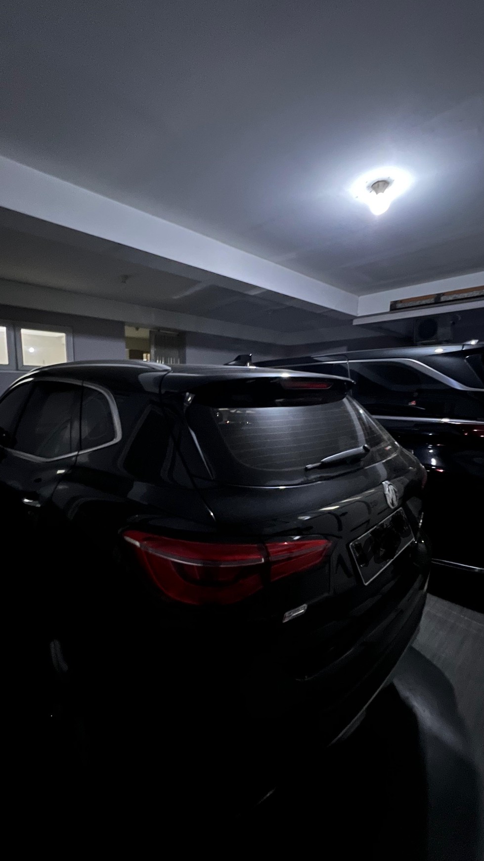 Dijual Rumah Siap Huni Full Furnish Dan Ada Kolam Renang Di Modernland, Tangerang