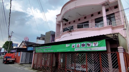 Rumah & Toko Lokasi Dekat Dengan Pasar Demangan Depok Sleman