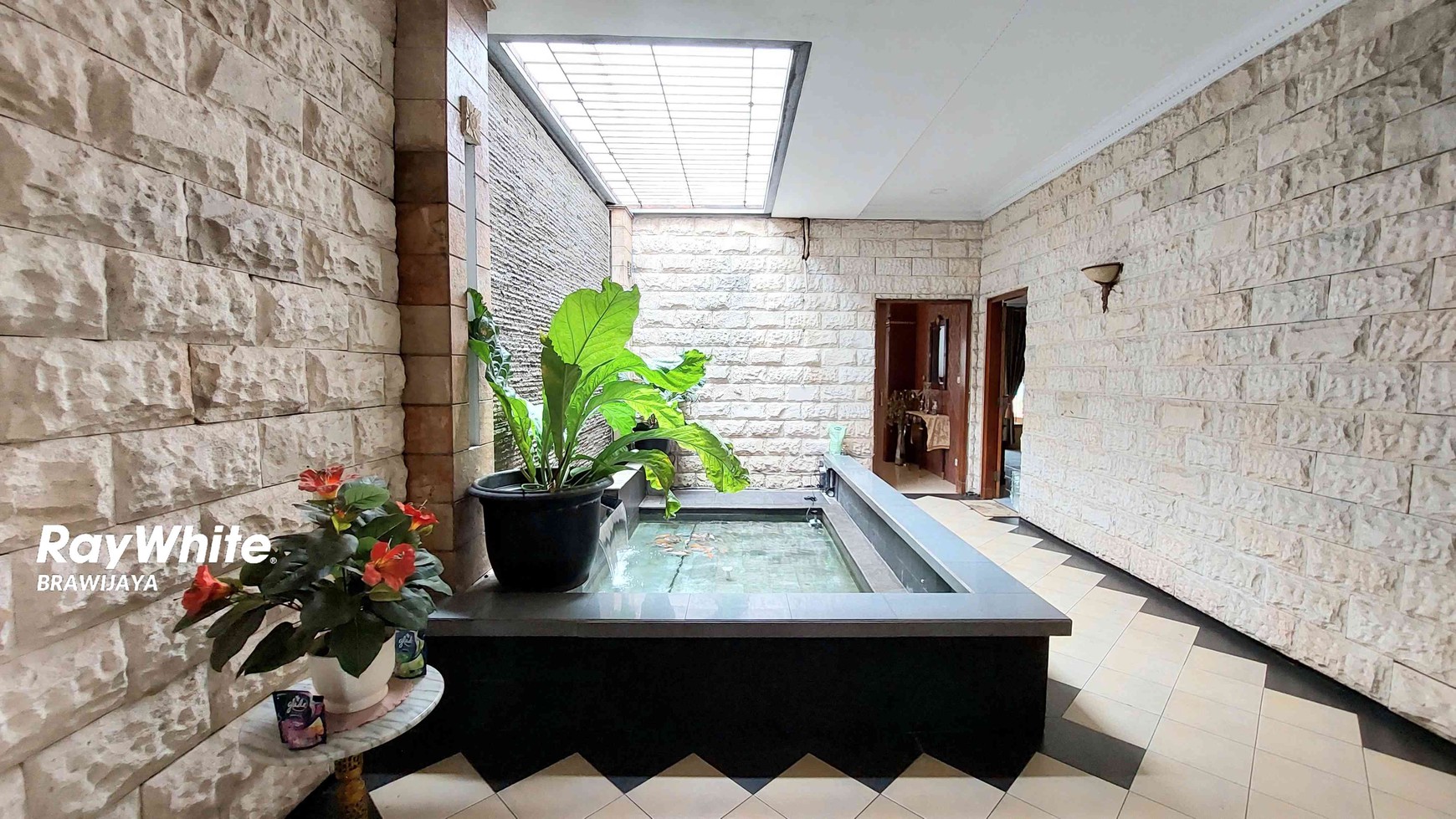 Rumah di jalan Bango, Cilandak, Jakarta Selatan, 2 menit ke Tol Andara