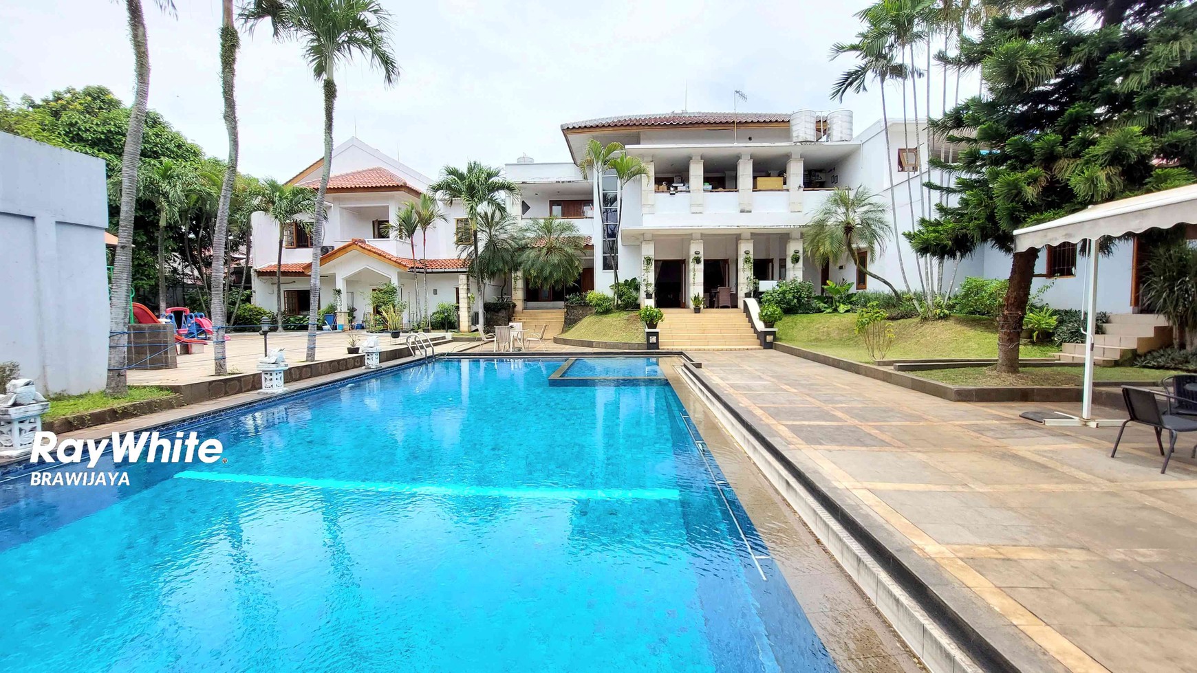 Rumah di jalan Bango, Cilandak, Jakarta Selatan, 2 menit ke Tol Andara