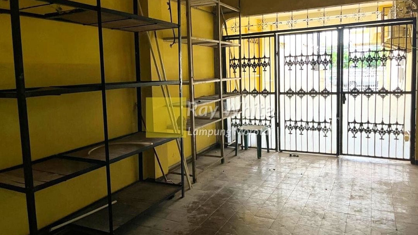 Disewakan Rumah Besar Way Halim Permai