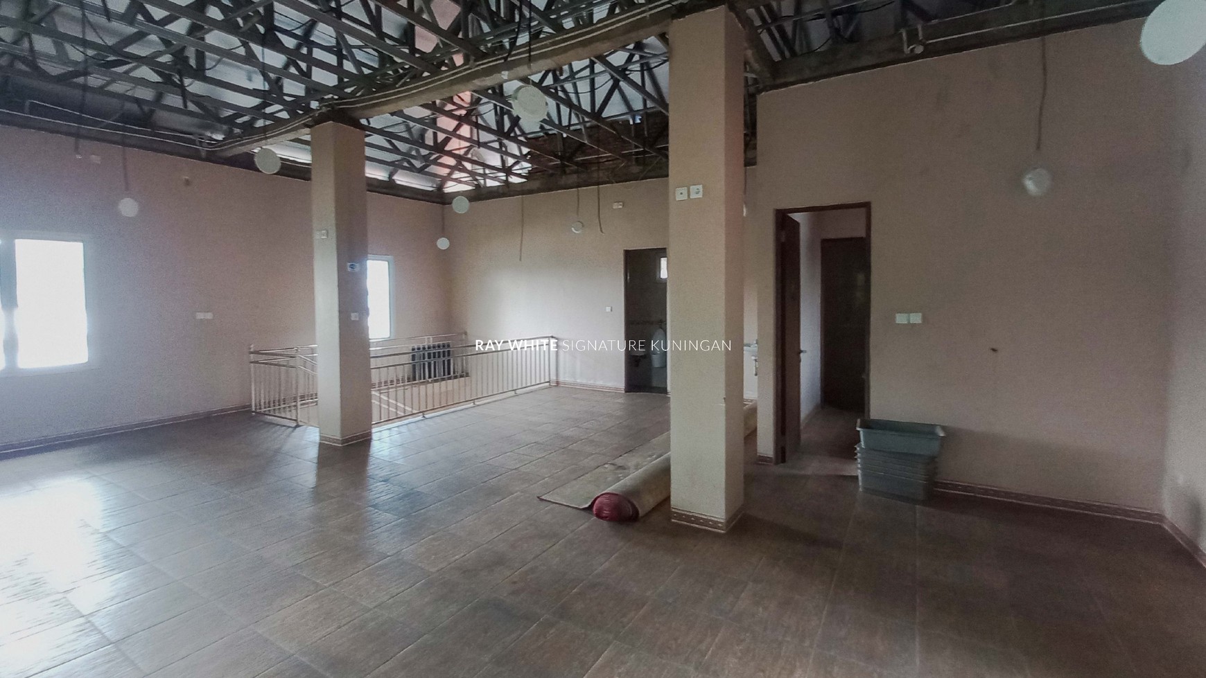 Jual Tanah dan Bangunan Ex-Cafe di Jalan Veteran Bekasi