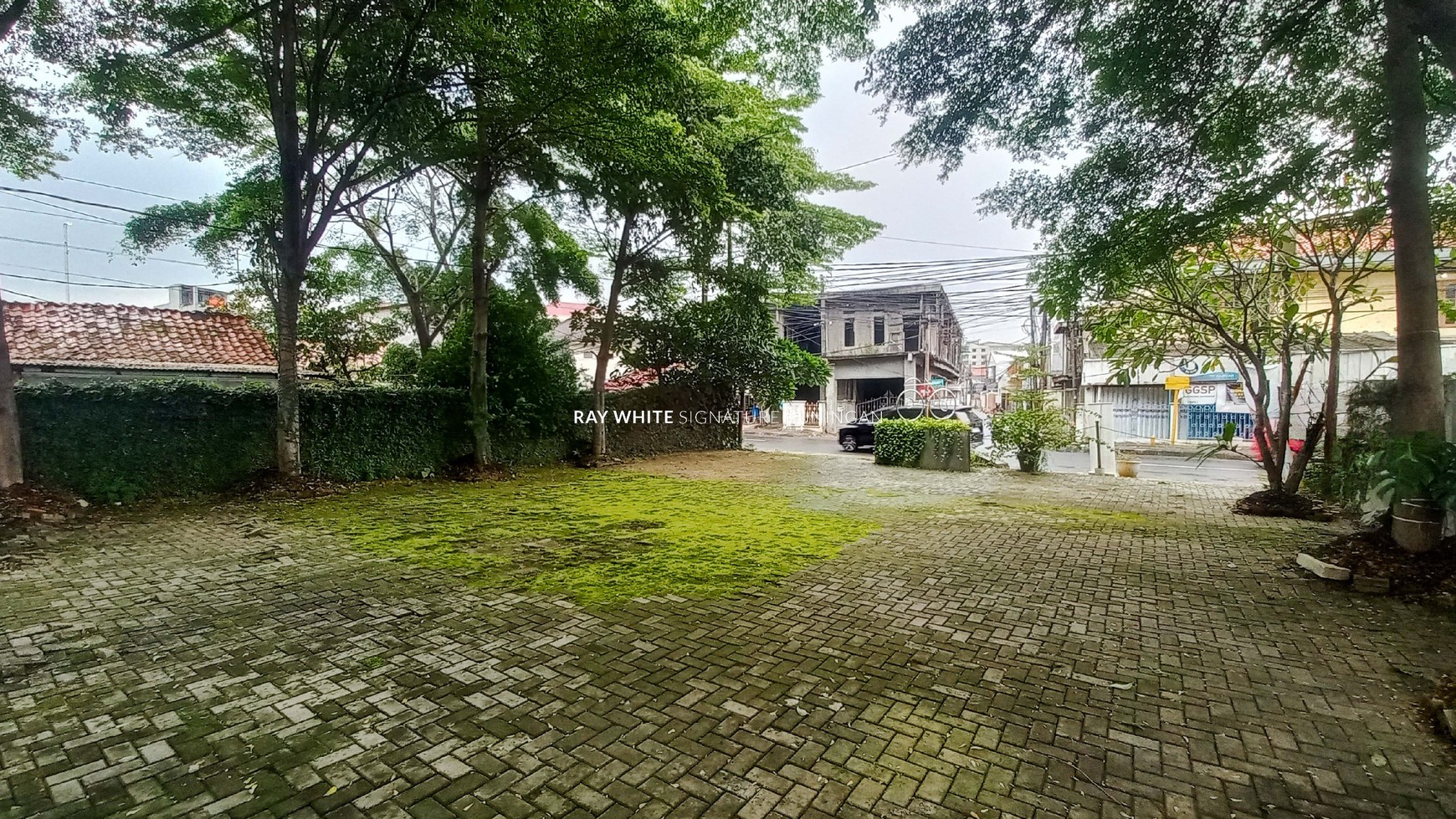 Jual Tanah dan Bangunan Ex-Cafe di Jalan Veteran Bekasi