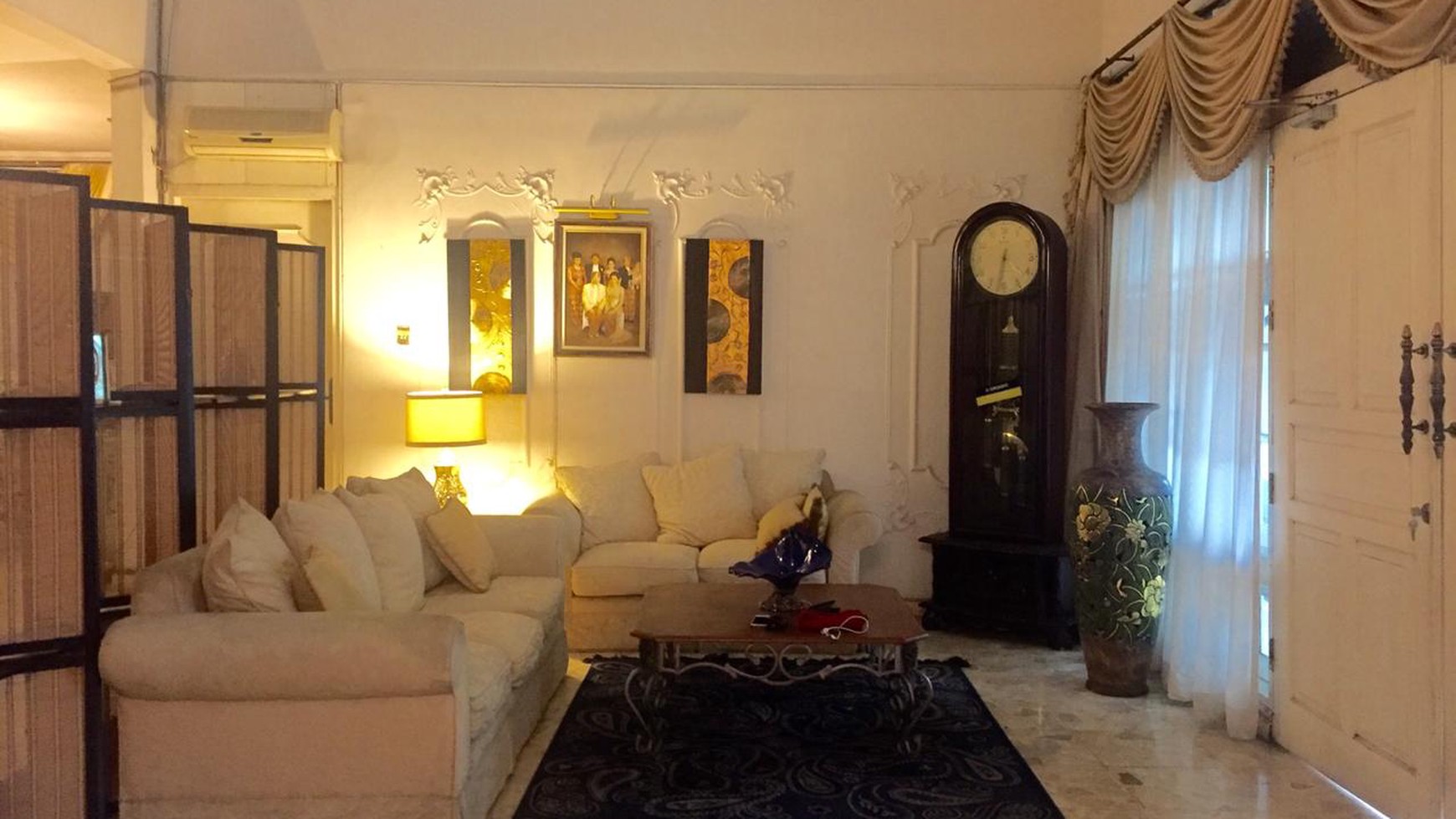 Dijual Murah Rumah Hitung Tanah di Permata Hijau