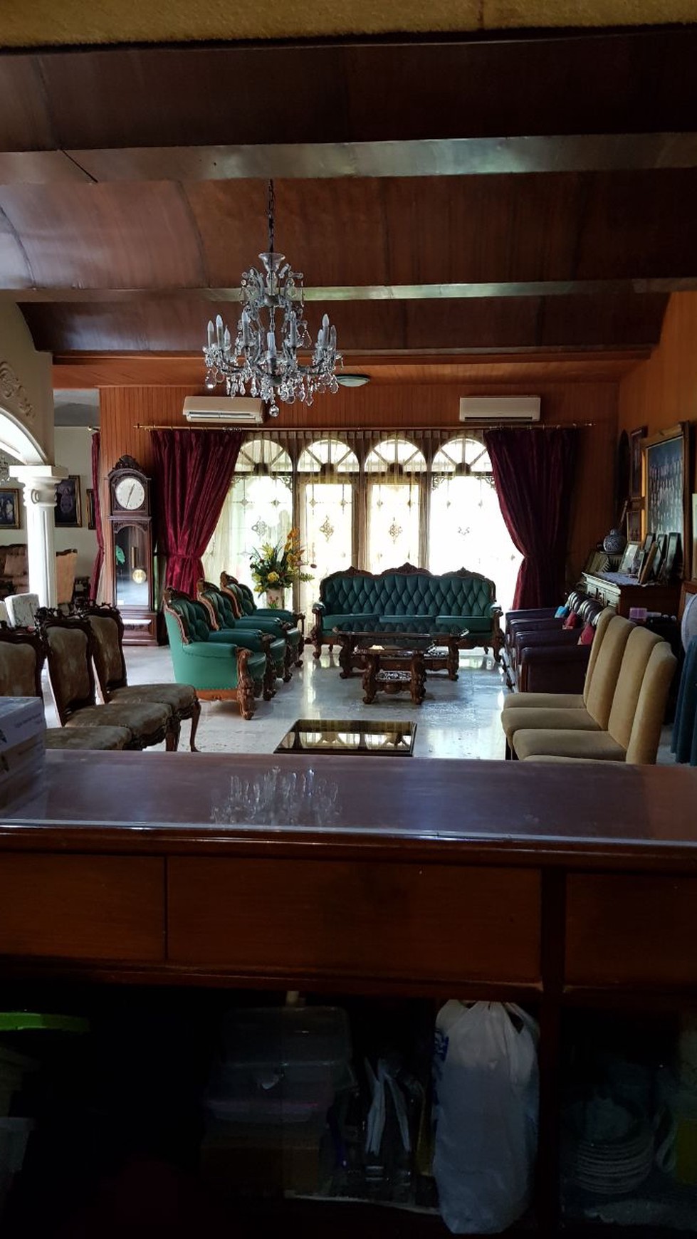 Rumah antik siap huni di Permata Hijau