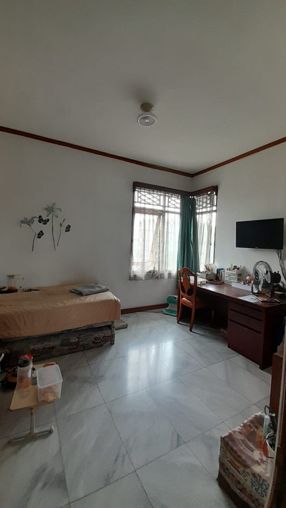 Dijual Rumah Town House di Jl Pekayon Pejaten Jakarta Selatan