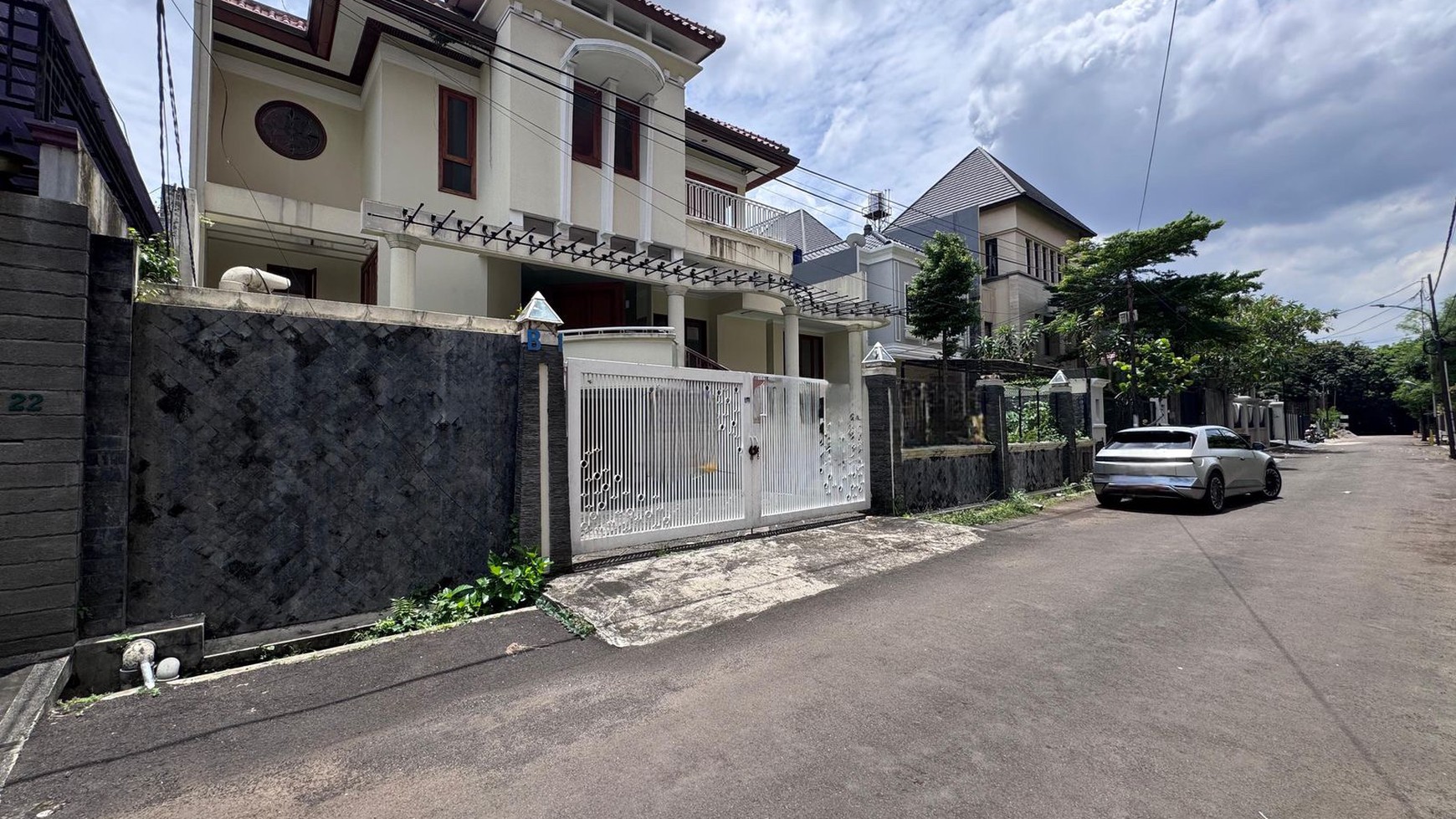 Jual Rumah Area Pondok Indah