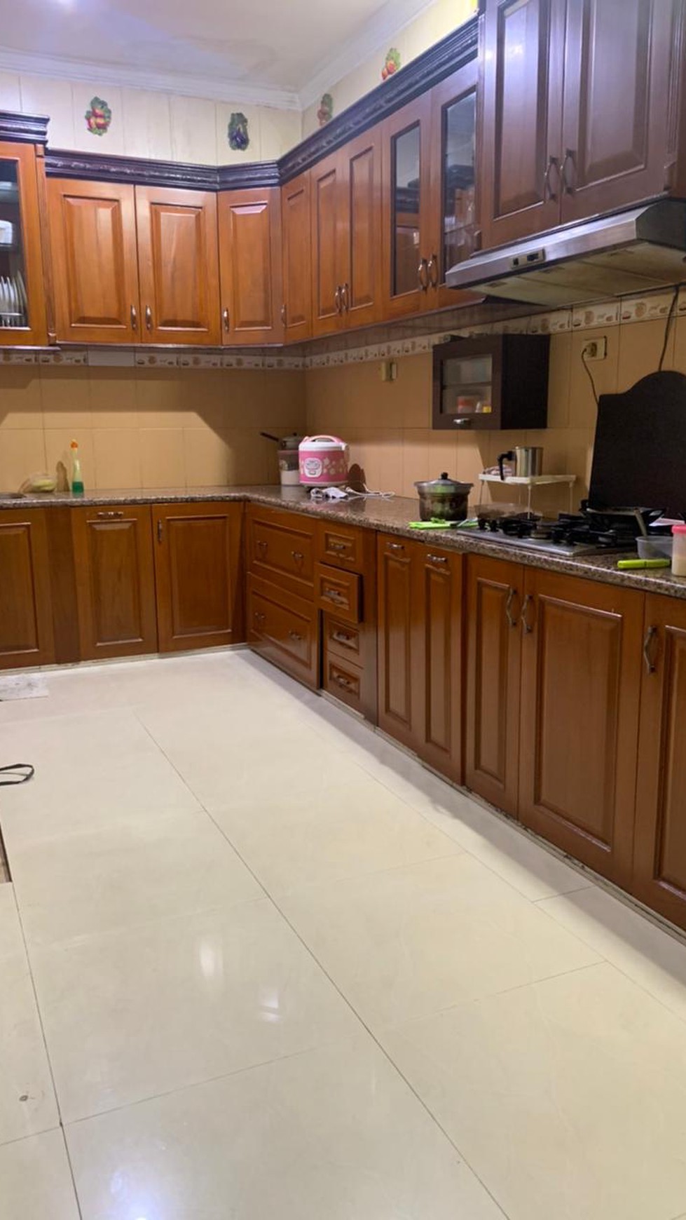 Jual Cepat Rumah bagus 2 lantai di Jl Garut Menteng, Jakarta Pusat