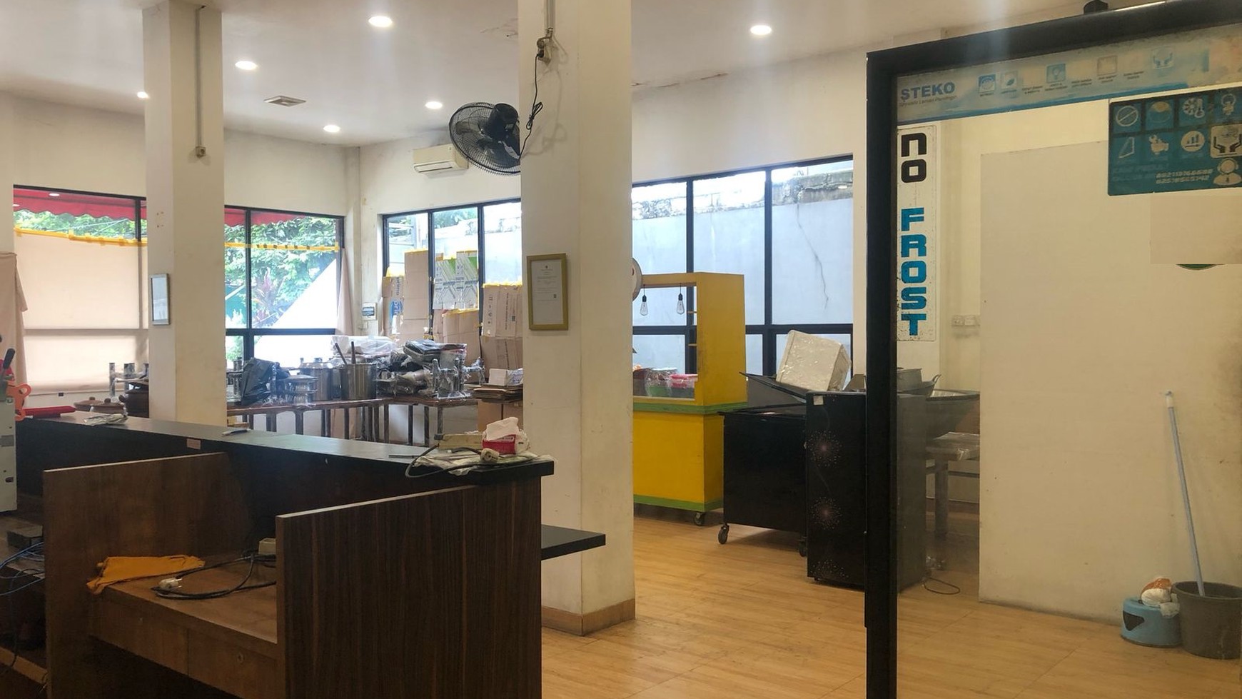 Ruko/ Ruang usaha Bagus, Lokasi jalan Utama di Pondok Betung