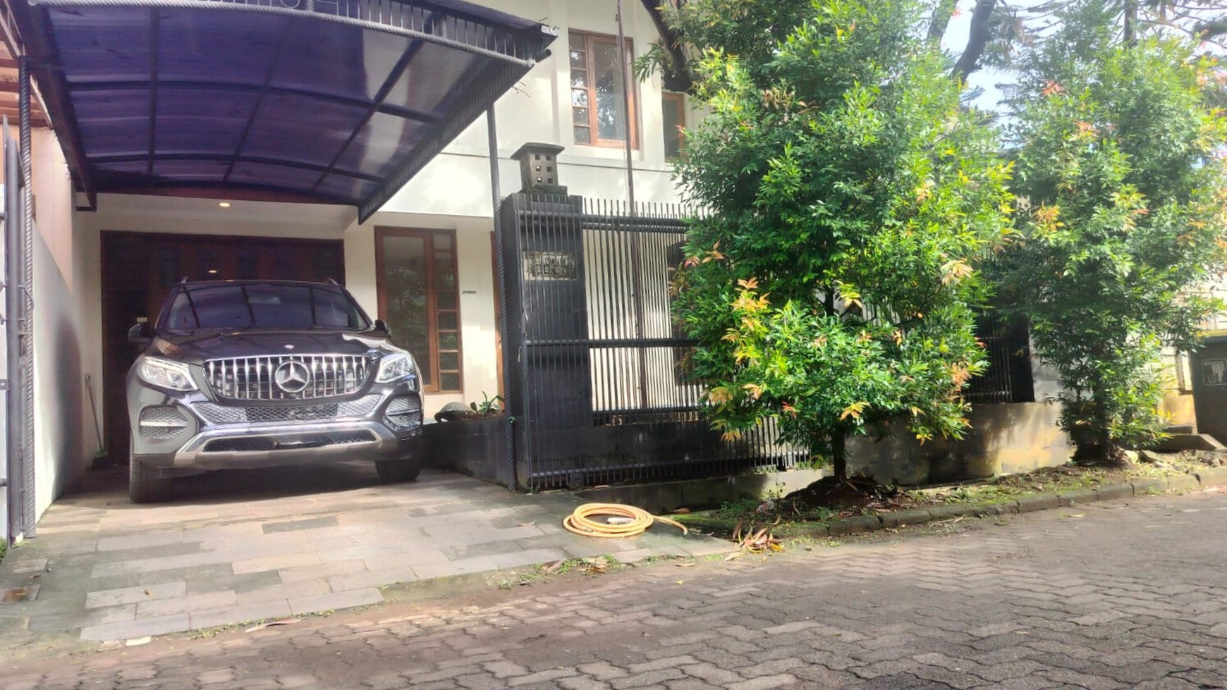 Lebak bulus lestari luas 225 belakang mrt lebak bulus