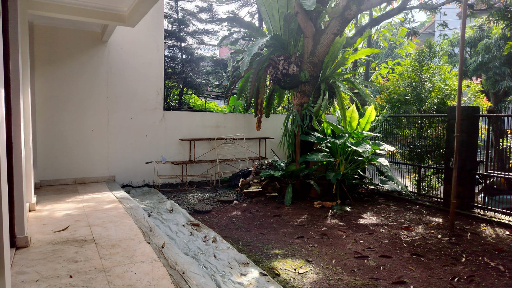 Lebak bulus lestari luas 225 belakang mrt lebak bulus