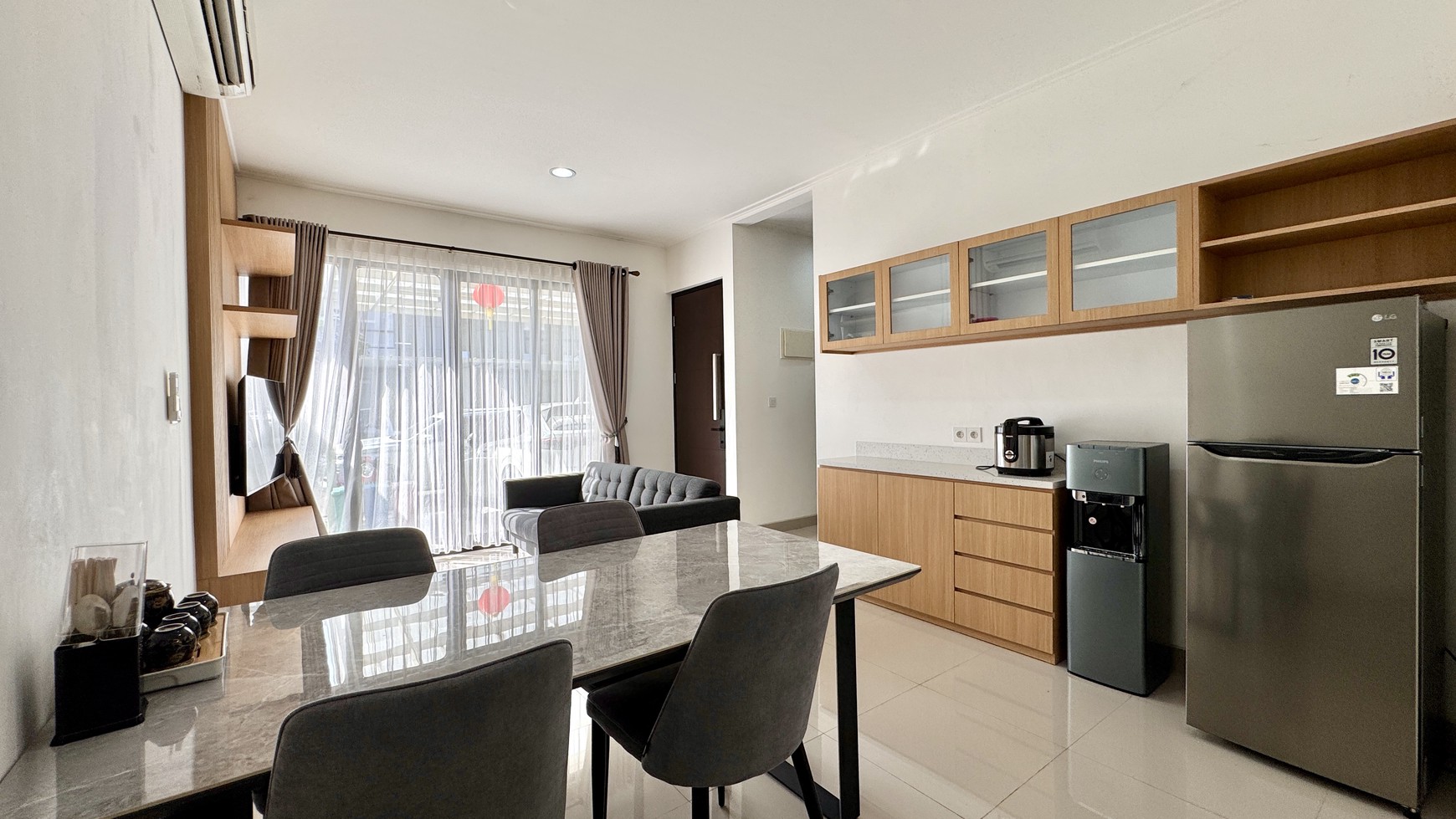 Rumah Full Furnished di Cluster Denver Dekat Center Point dan CBD PIK2