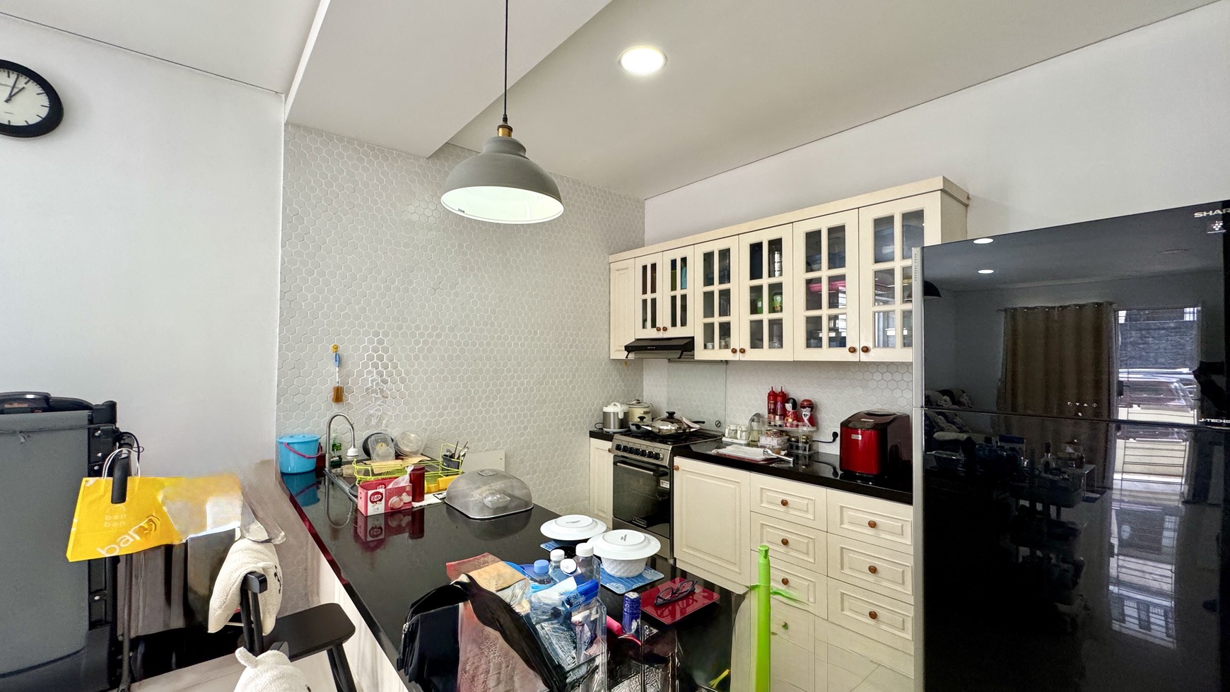 Rumah Fully Furnished di Layar Permai PIK Dekat Fresh Market dan Mall