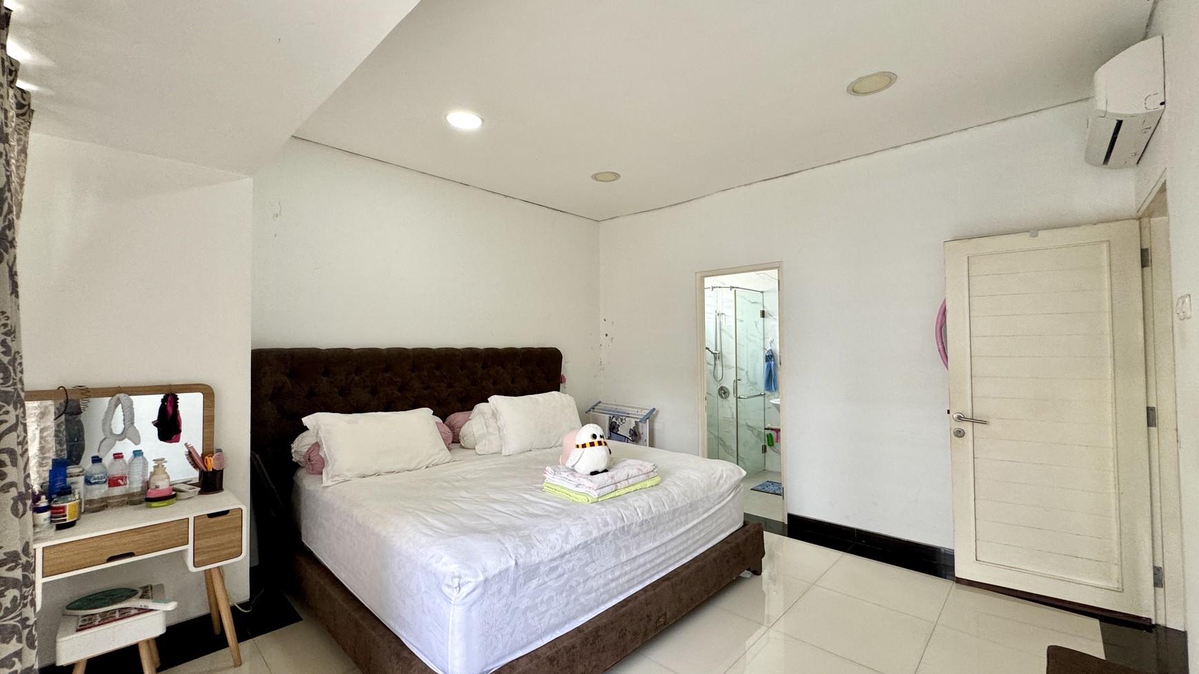 Rumah Fully Furnished di Layar Permai PIK Dekat Fresh Market dan Mall