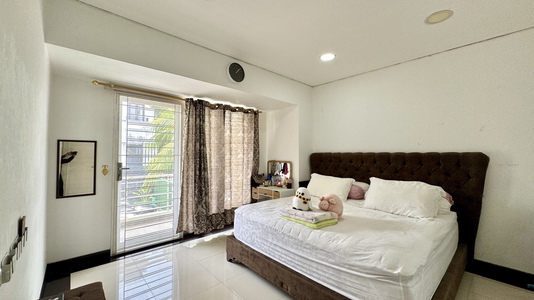 Rumah Fully Furnished di Layar Permai PIK Dekat Fresh Market dan Mall