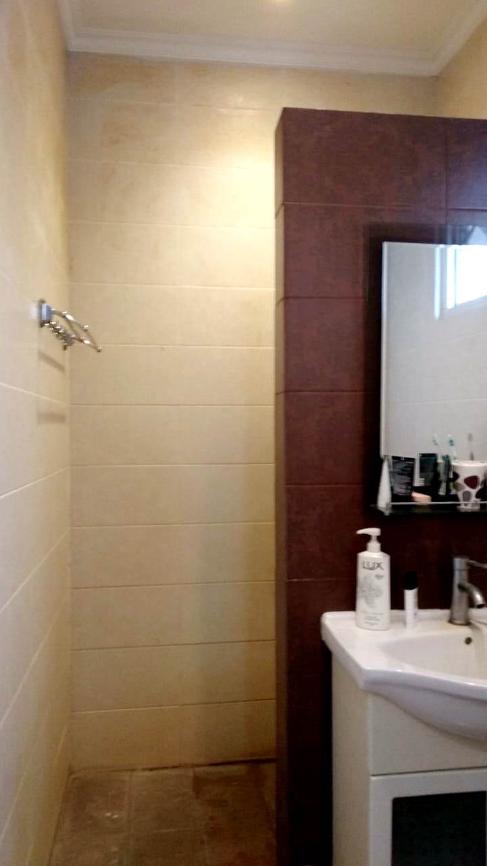 Rumah LUX di pondok indah.