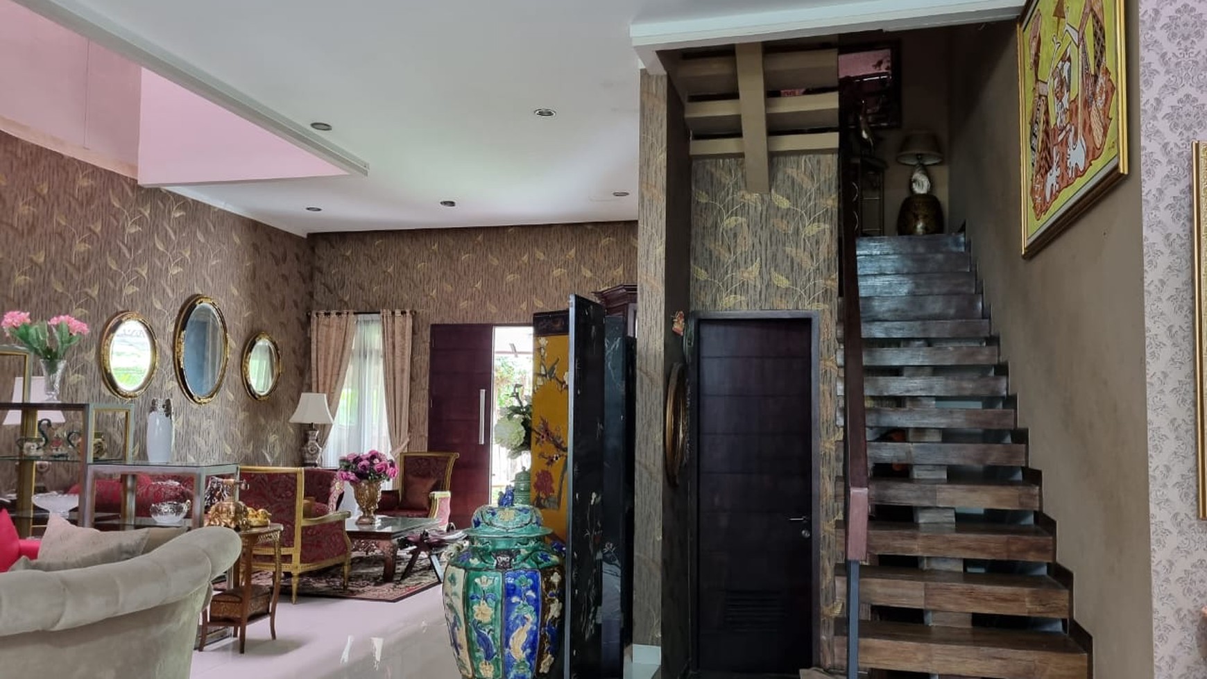 Rumah Siap Huni, Hunian Nyaman dengan Halaman Luas @Parkit, Bintaro.