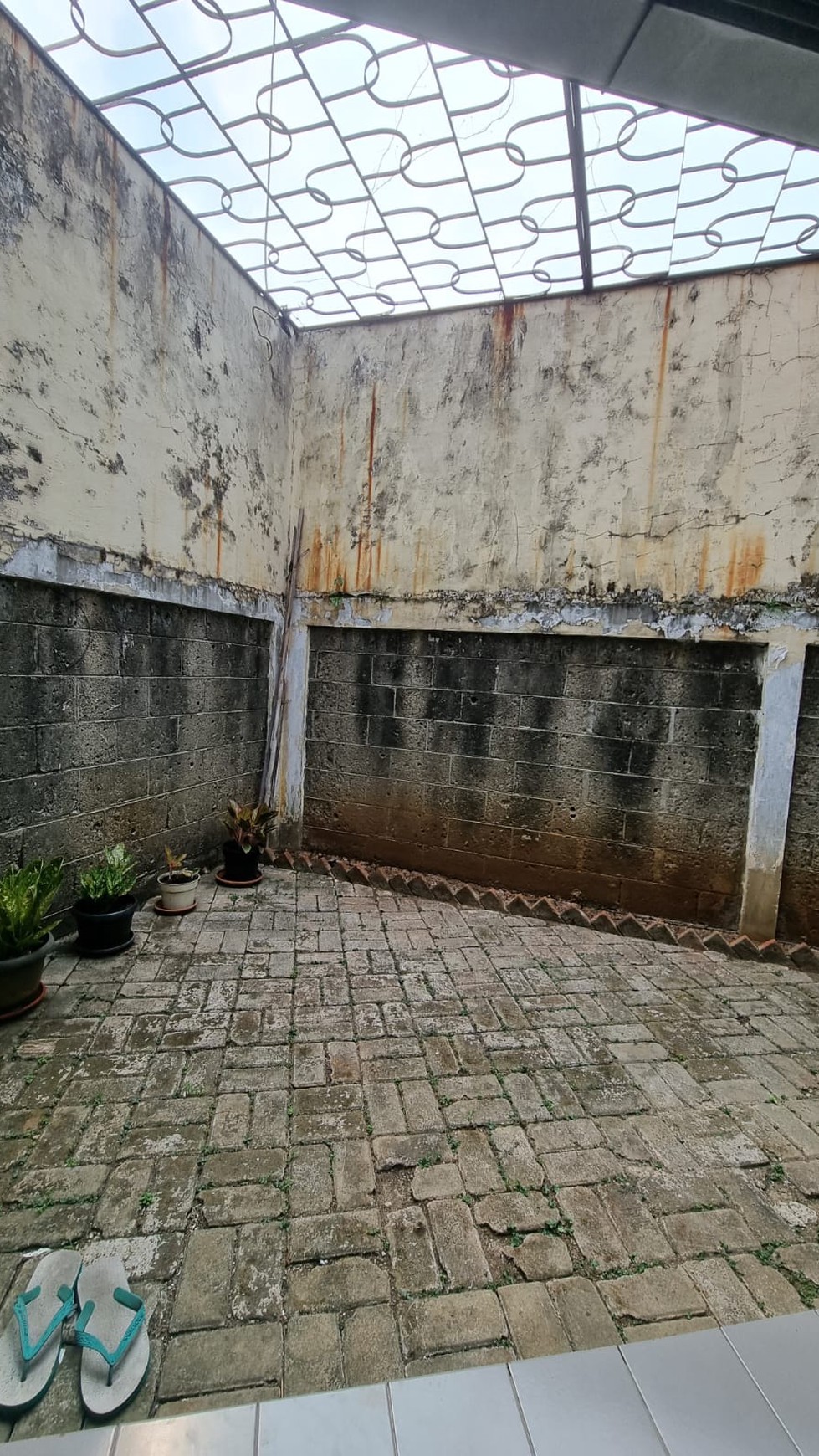 Turun harga Rumah standard  Anggrek Loka