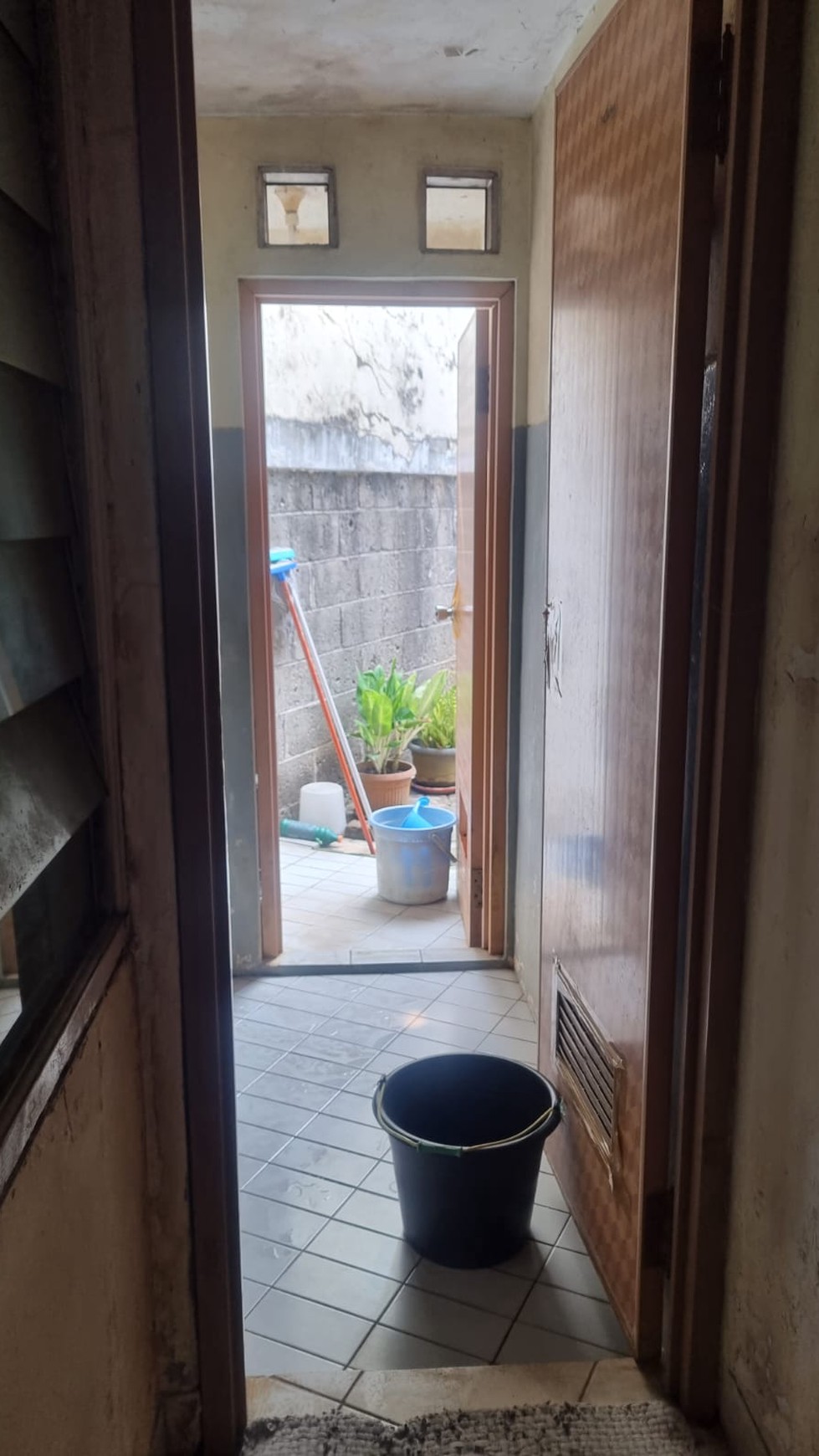 Turun harga Rumah standard  Anggrek Loka