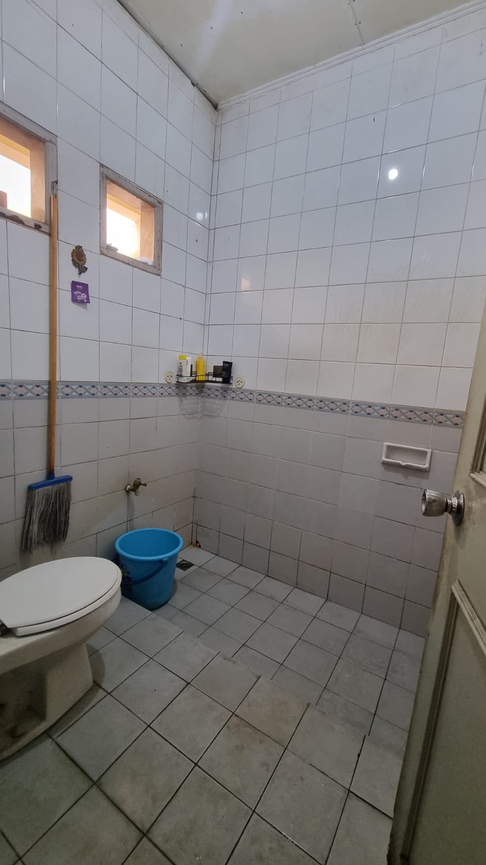 Turun harga Rumah standard  Anggrek Loka