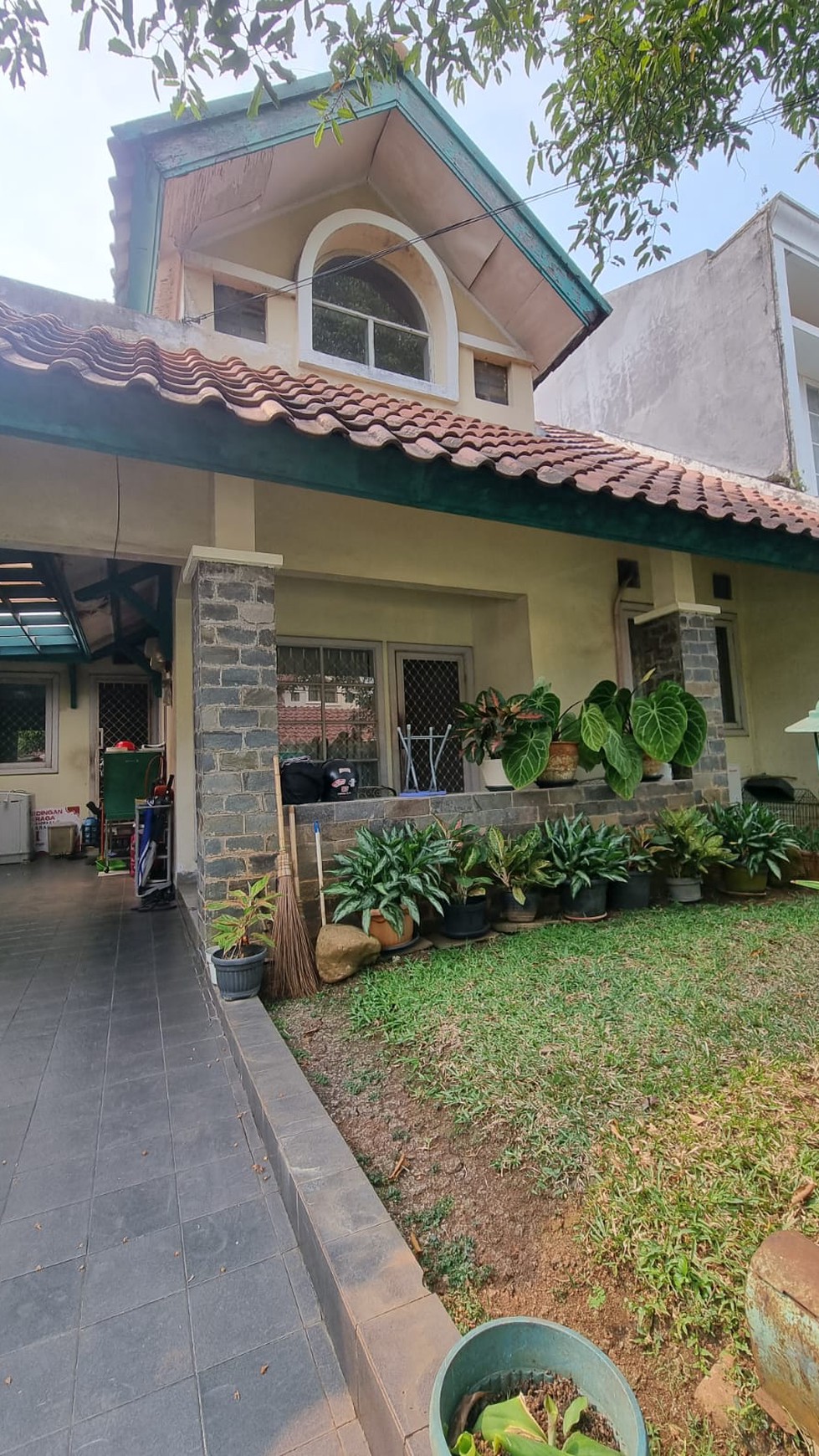 Turun harga Rumah standard  Anggrek Loka