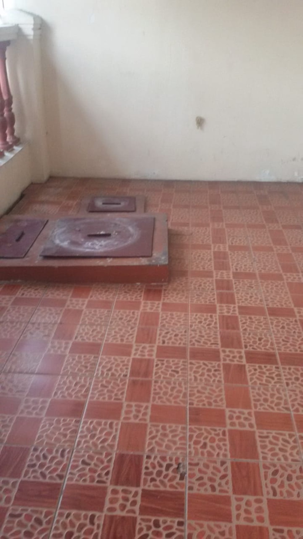 1871. Dijual Rumah  Jalan Taman Jambu, Pondok Tjandra Indah