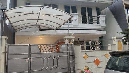 Rumah Dijual di Taman Grisenda