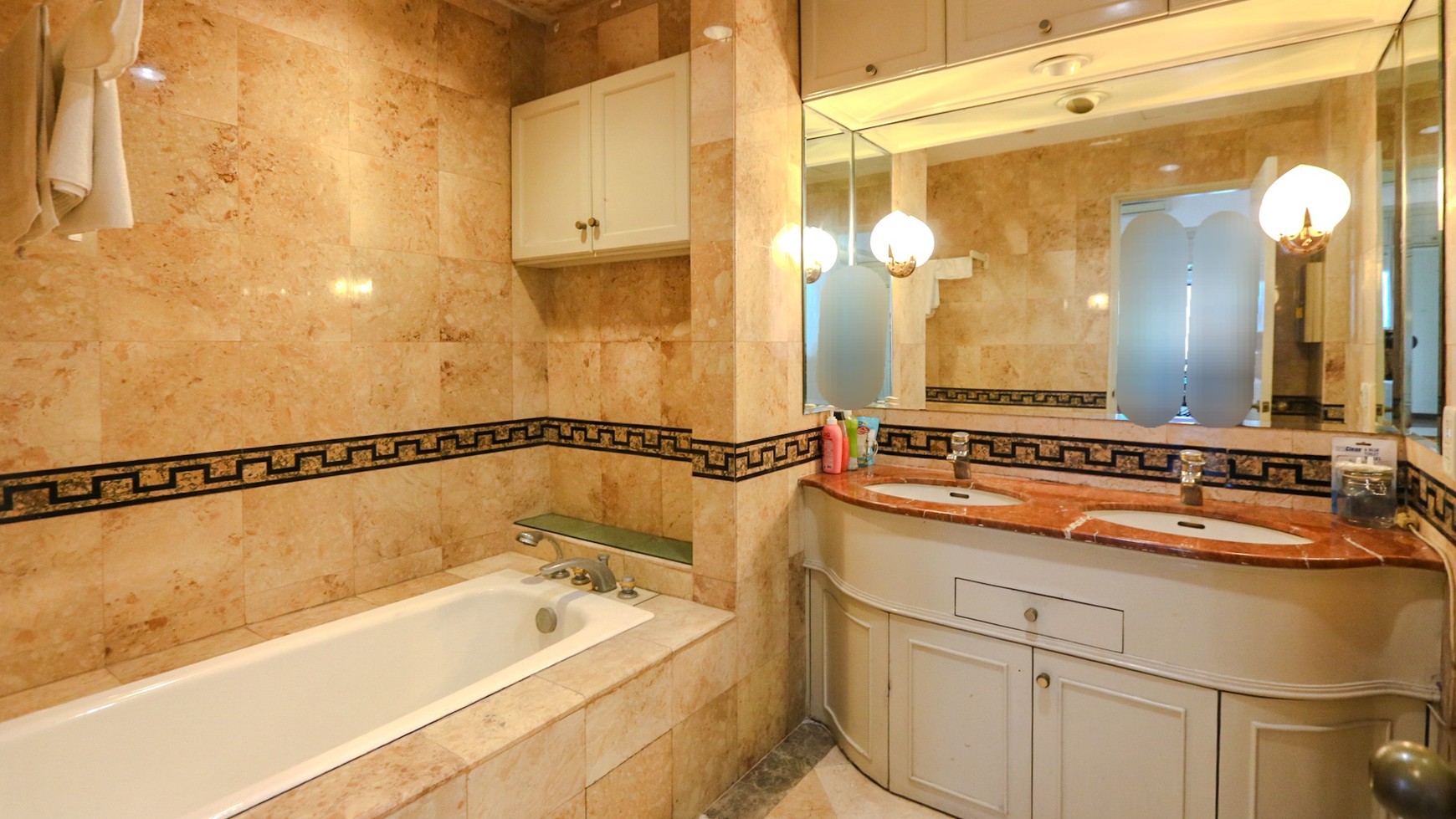 APARTEMEN ASCOTT THAMRIN, SANGAT STRATEGIS, DEKAT GRAND INDONESIA, MENTENG, TANAH ABANG, JAKARTA PUSAT