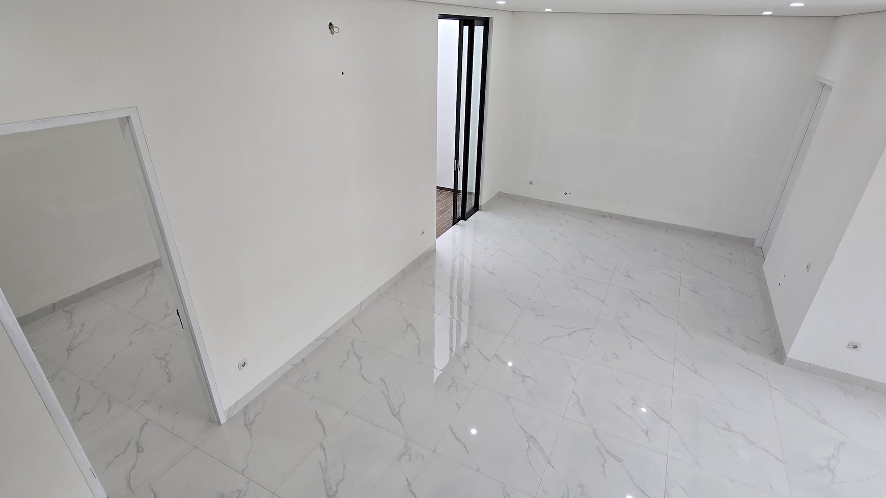 Rumah Baru di Nusa Loka BSD City, dekat Santa Ursula