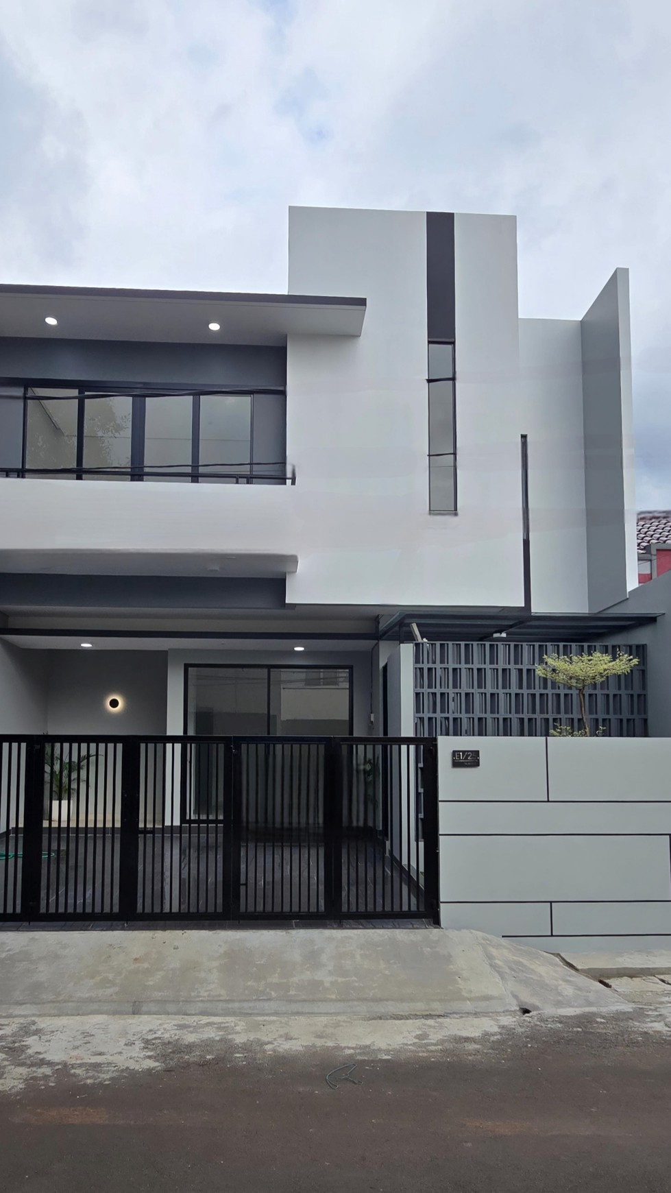Rumah Baru di Nusa Loka BSD City, dekat Santa Ursula