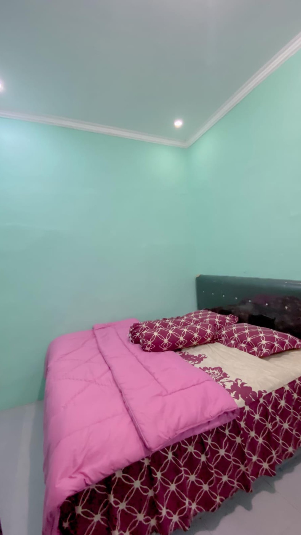 1884.  Dijual Rumah Griya Kebraon Utara