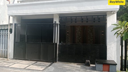 Disewakan Rumah 2 lantai di Jl Tembok Dukuh Surabaya Pusat