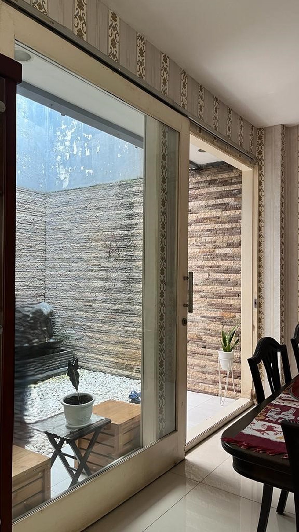 Rumah Mewah Siap Huni di Lokasi Strategis Bintaro Jaya Sektor 5
