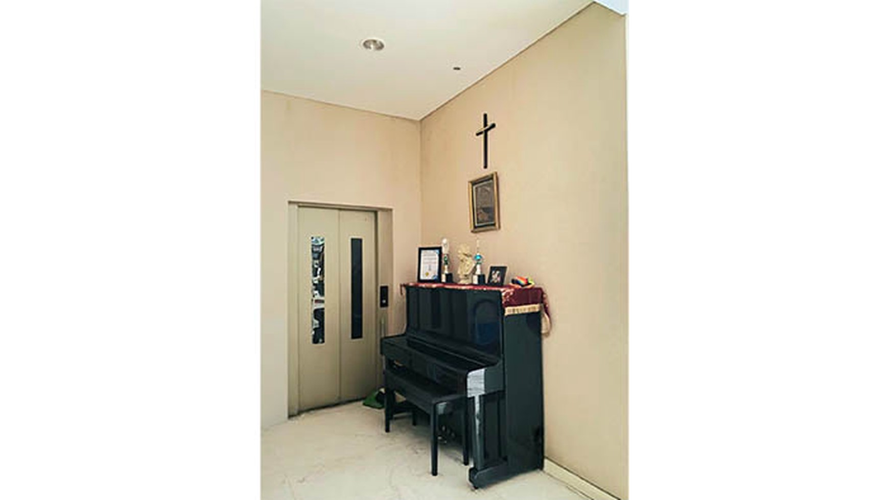 Rumah Springhill Golf Residence, Kemayoran
