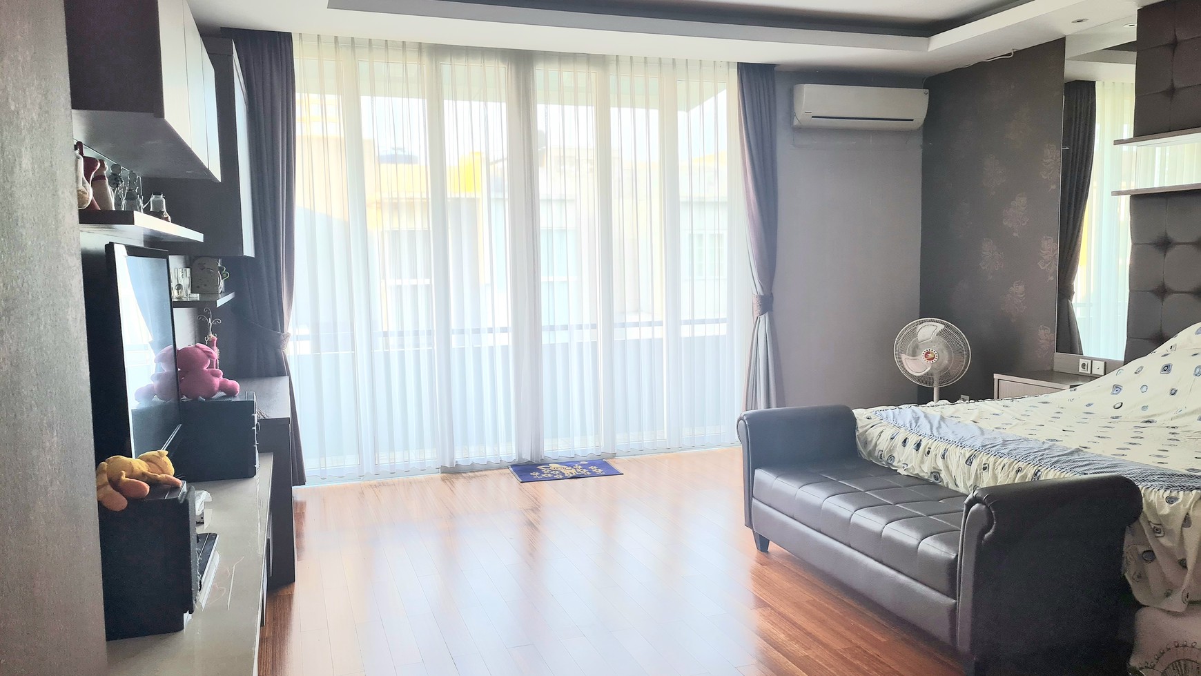 Rumah Springhill Golf Residence, Kemayoran