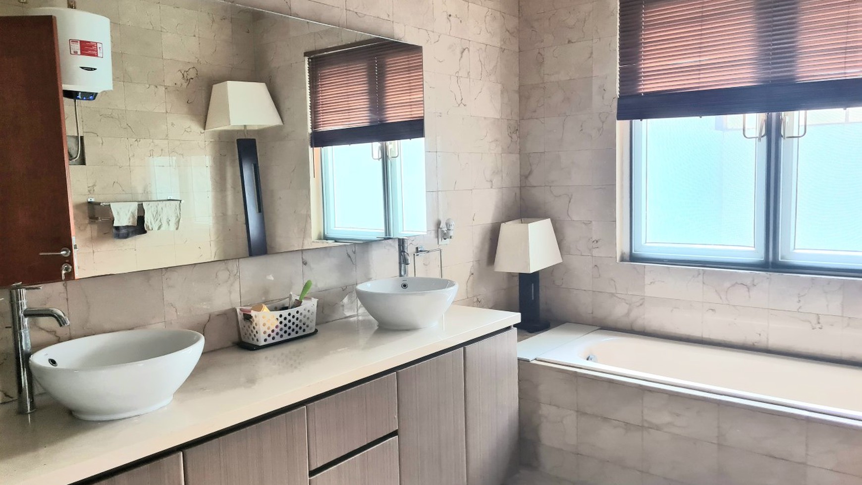 Rumah Springhill Golf Residence, Kemayoran