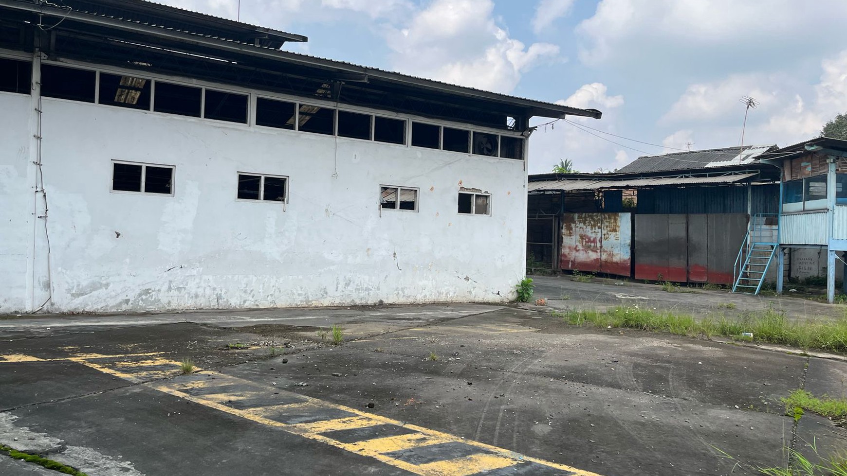 TANAH KOMERSIL & GUDANG EX PABRIK LOKASI STRATEGIS GUNUNG PUTRI - BOGOR