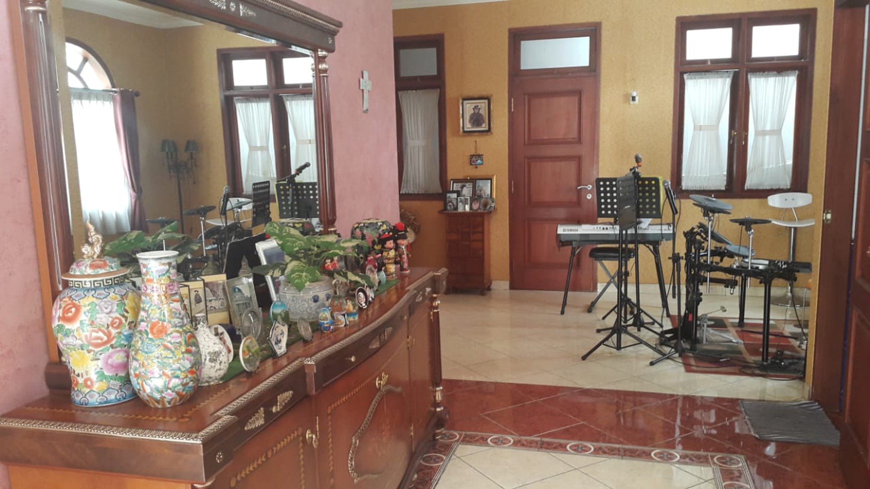 Rumah Pondok Ranji, Ciputat