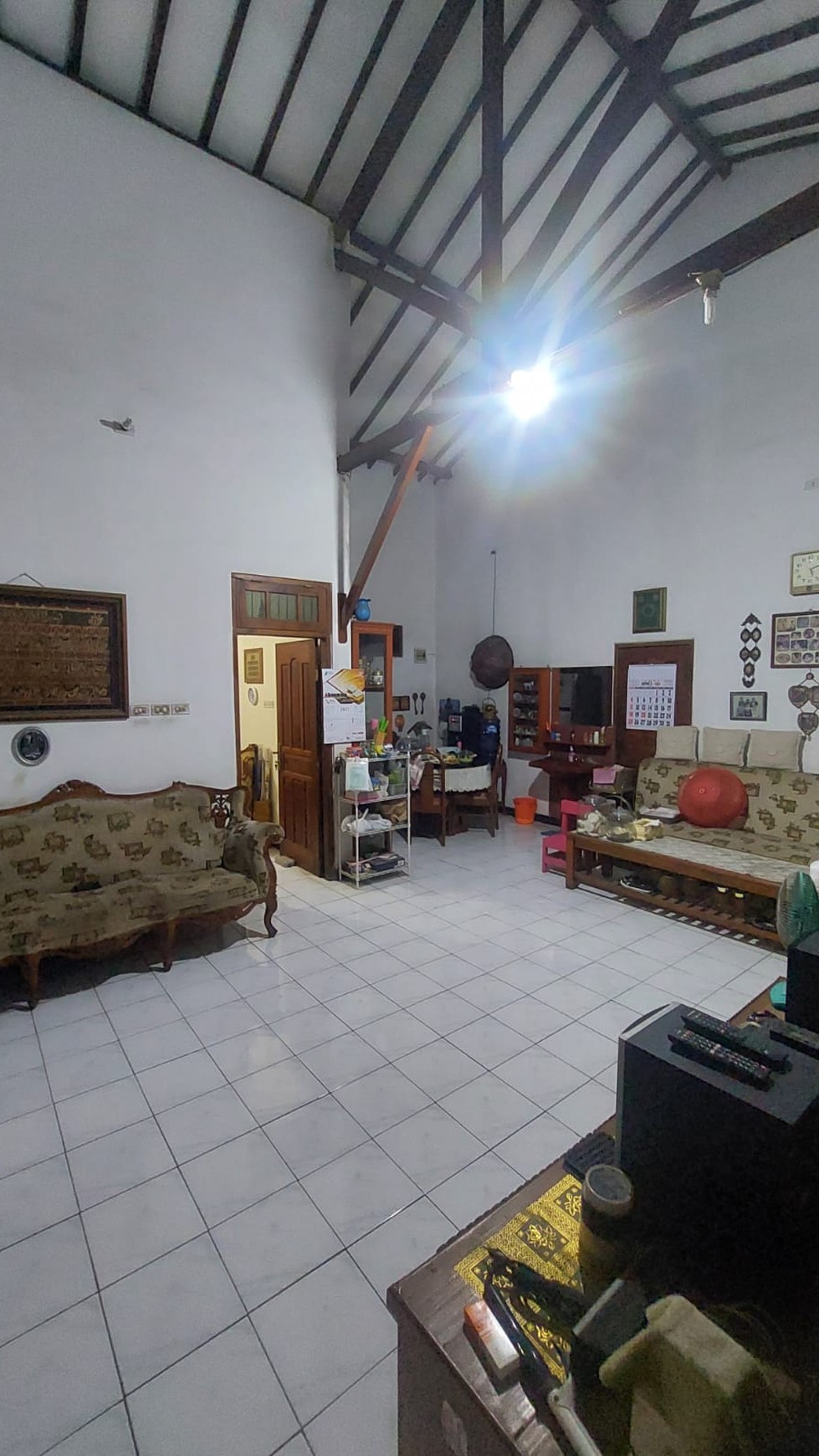 Rumah Tinggal Bisa untuk Usaha di Jl. Raya Pasar Kecapi Bekasi