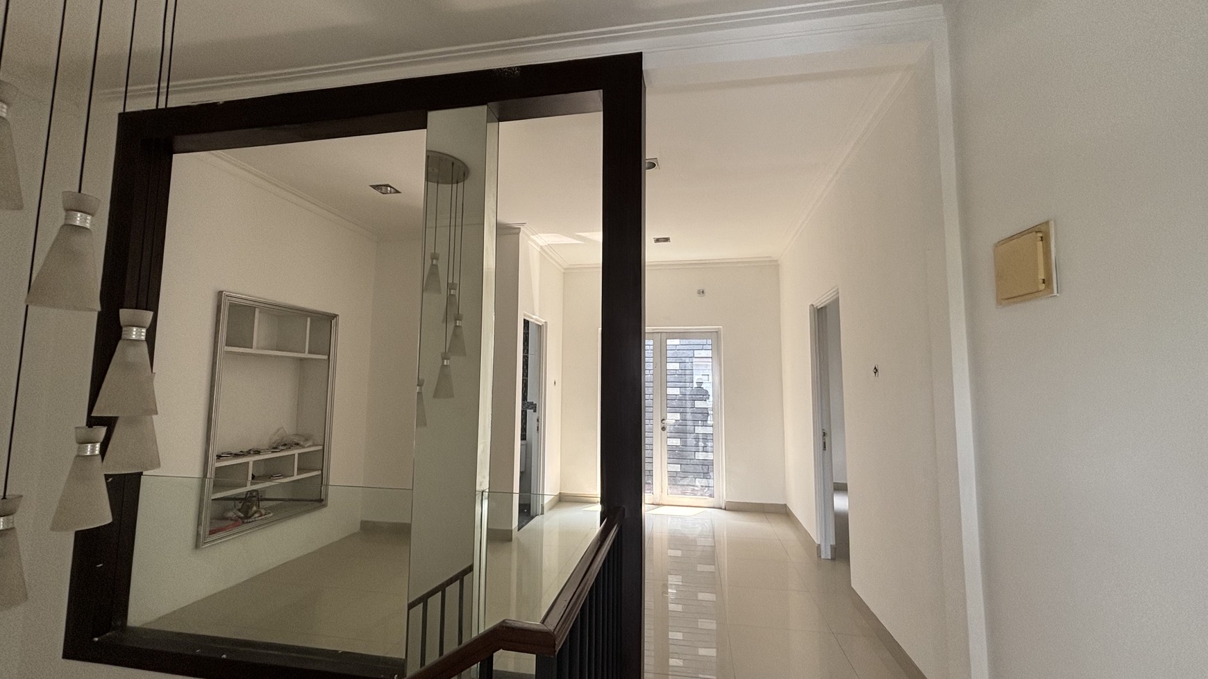 Rumah Siap Huni 2 Lantai di Kota Wisata 