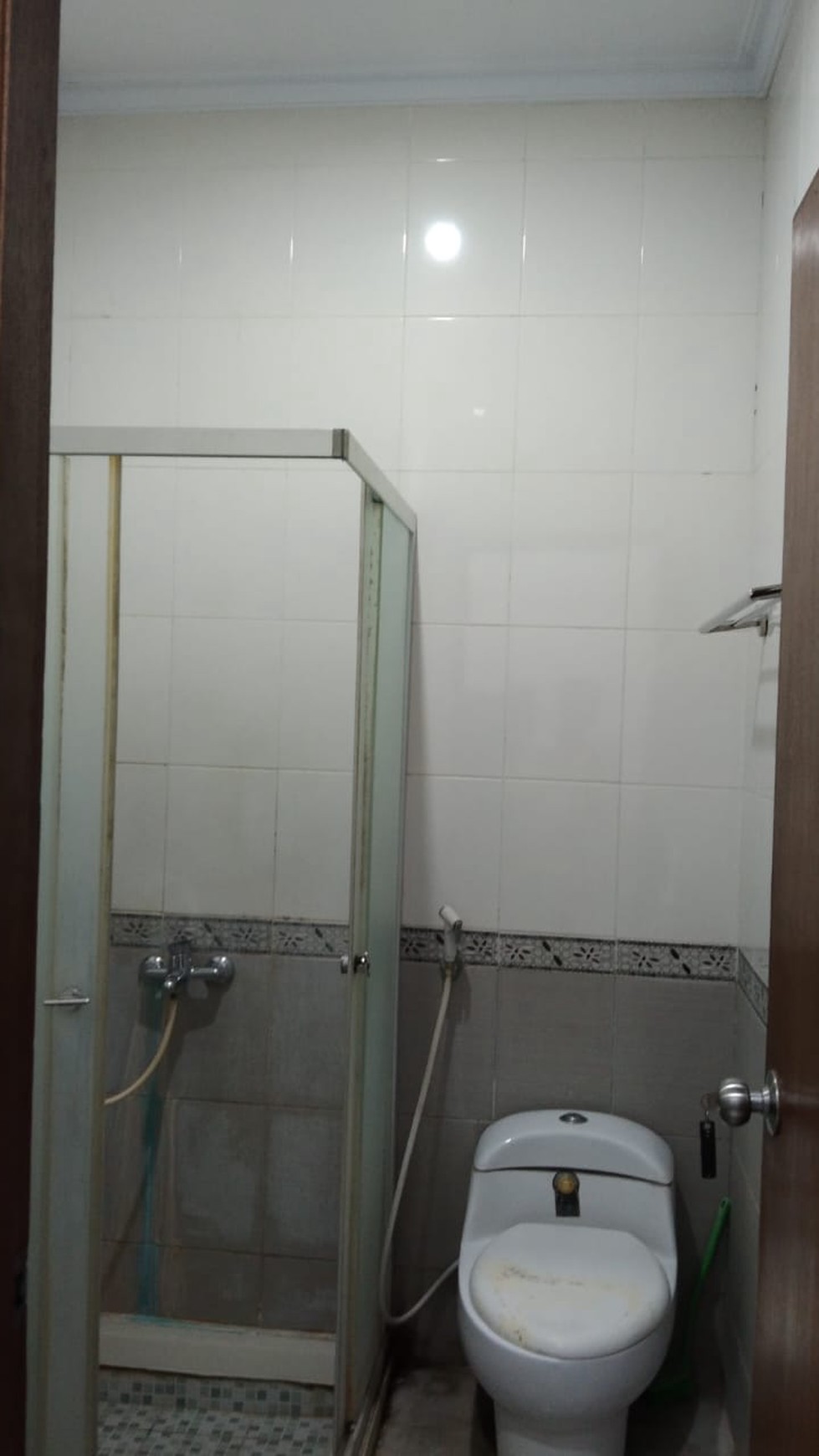 Disewa Rumah dan Kost Siap Huni Lokasi Strategis di Tebet.