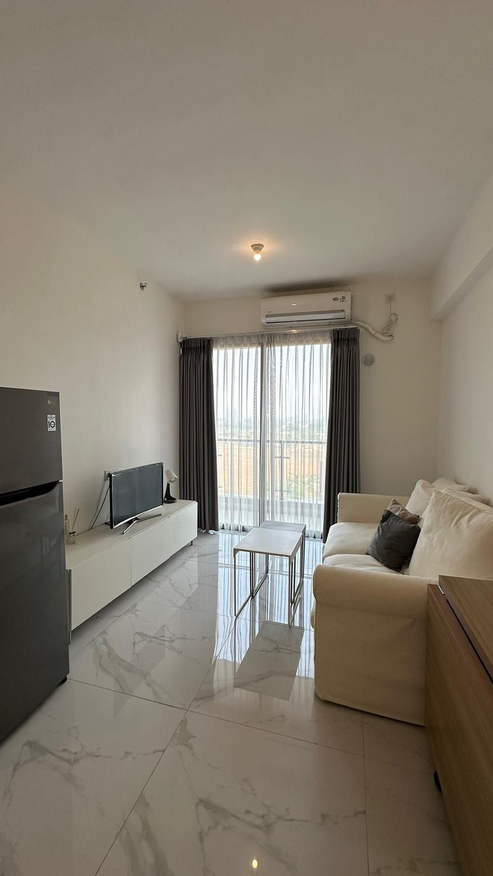 Apartemen Sky House BSD City Serpong Tangerang Banten, 2 Bedroom, Harga Nego