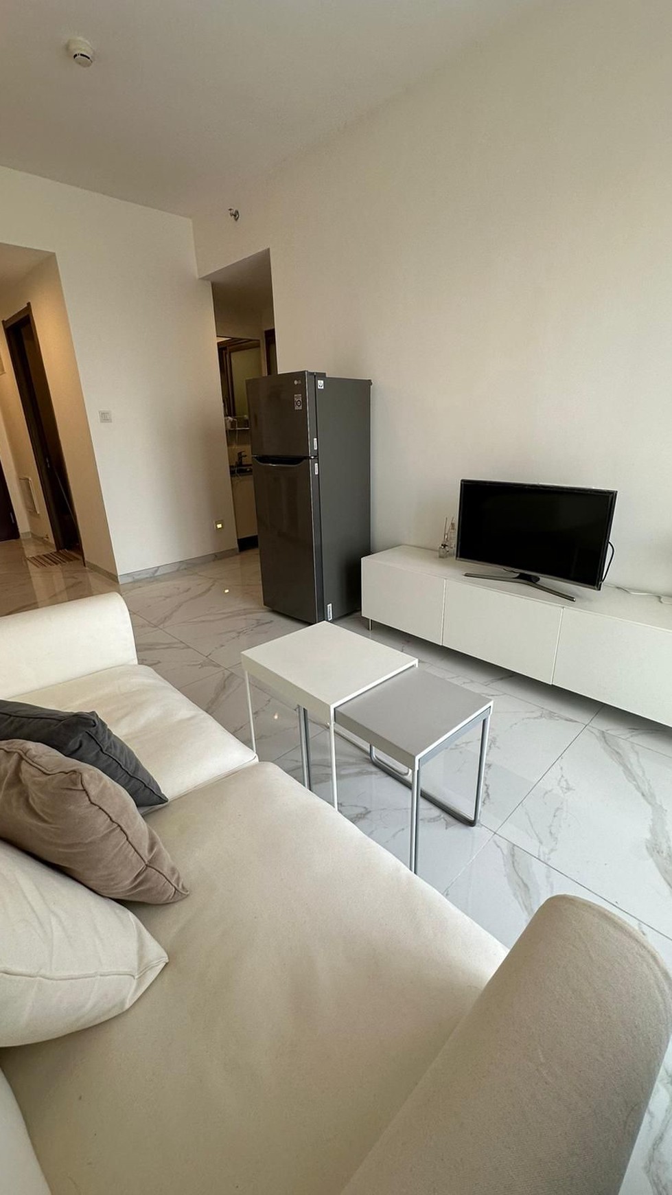 Apartemen Sky House BSD City Serpong Tangerang Banten, 2 Bedroom, Harga Nego