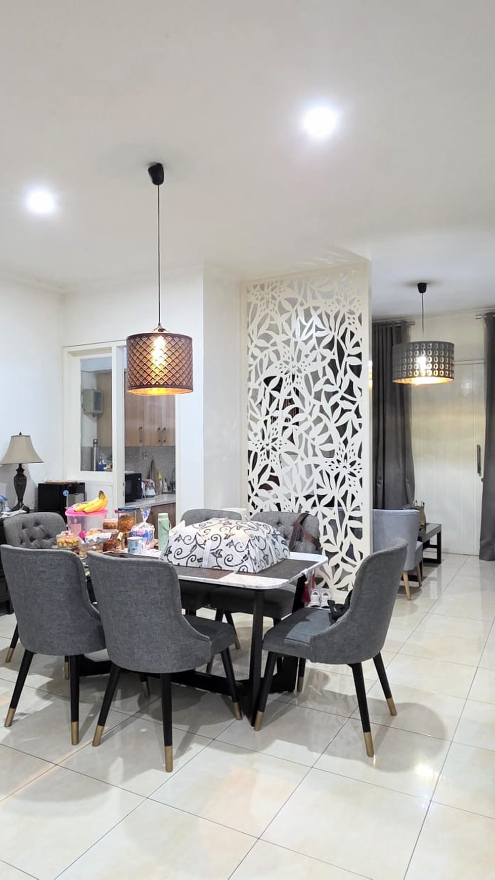 Rumah 2 Lantai Siap Huni dalam Cluster Strategis