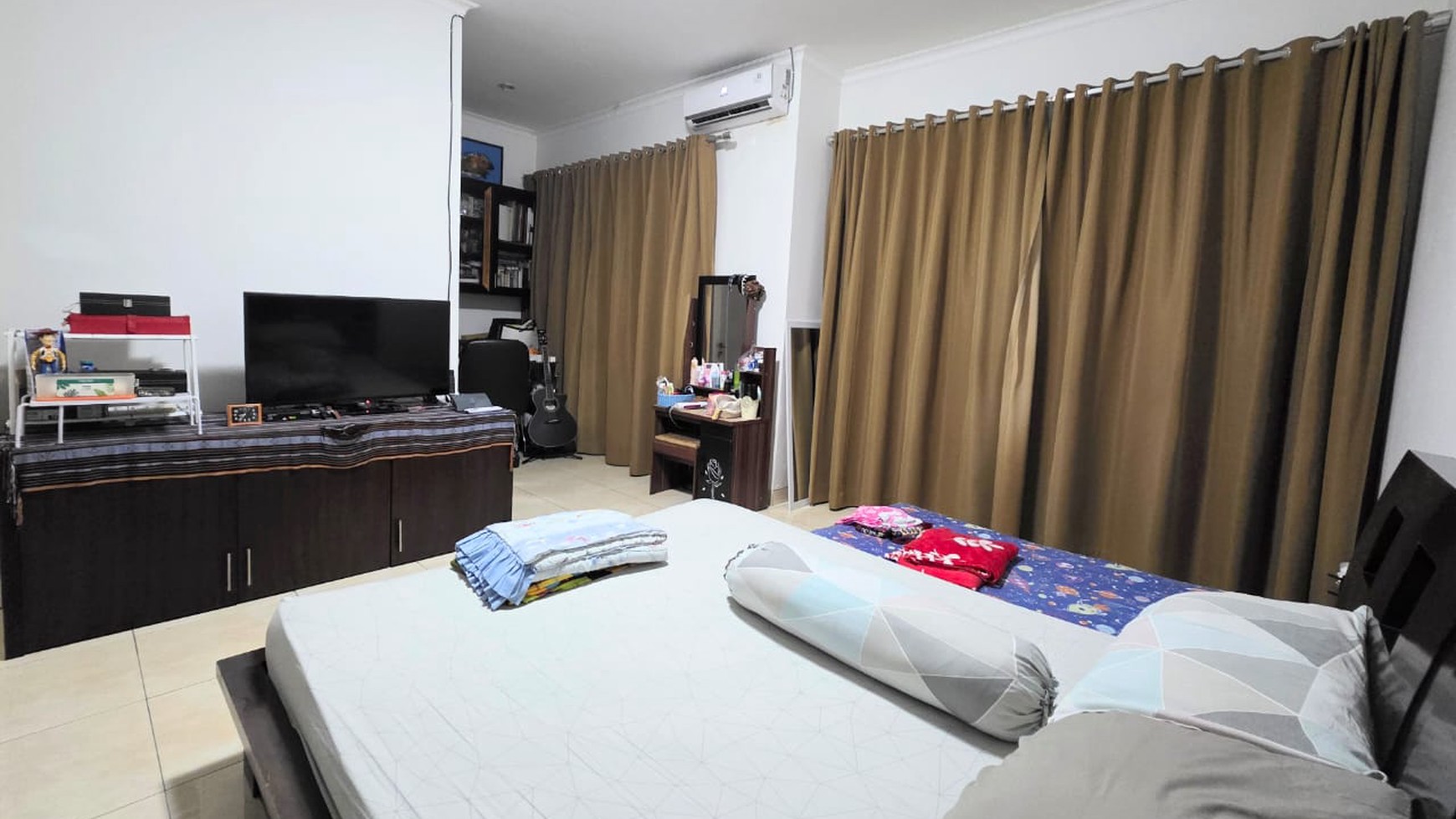 Rumah 2 Lantai Siap Huni dalam Cluster Strategis
