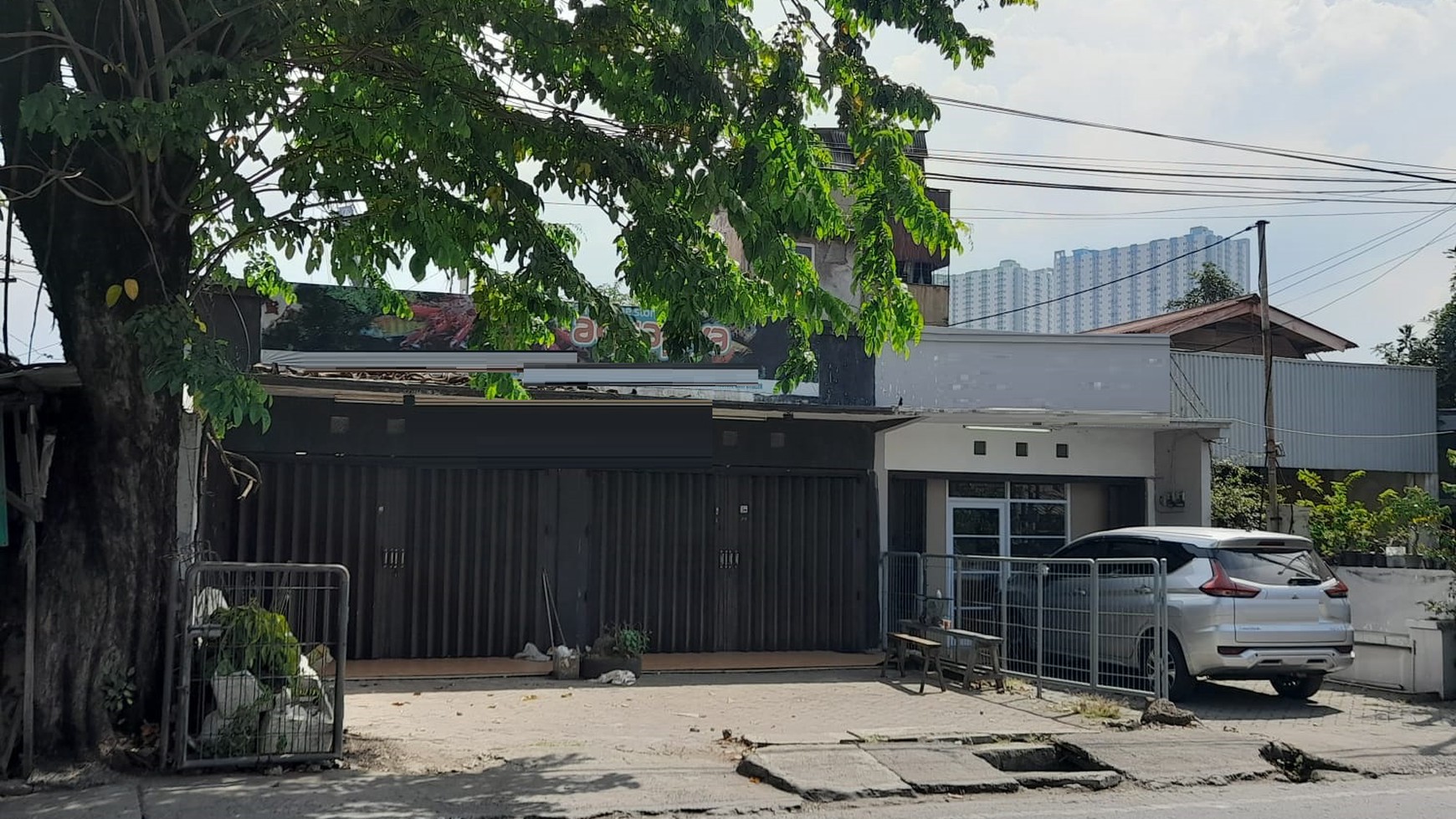 Dijual Rumah di Nol Jalan Raya Mastrip Surabaya Barat